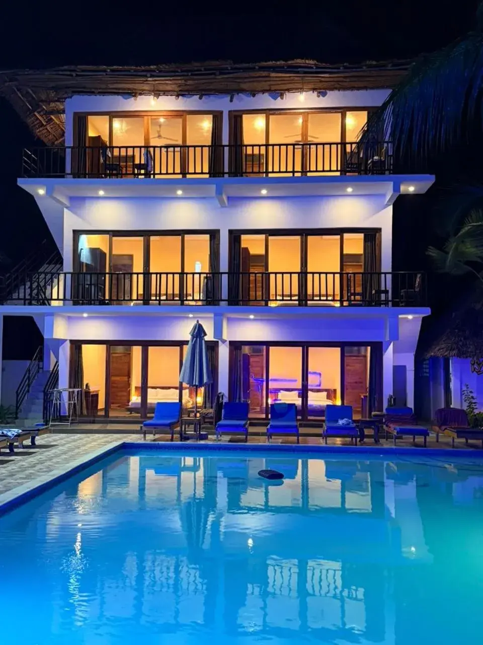 Deluxe Double or Twin Room with Pool View in Isla Bonita Zanzibar Beach Resort Deluxe Double or Twin Room with Pool View in Isla Bonita Zanzibar Beach Resort