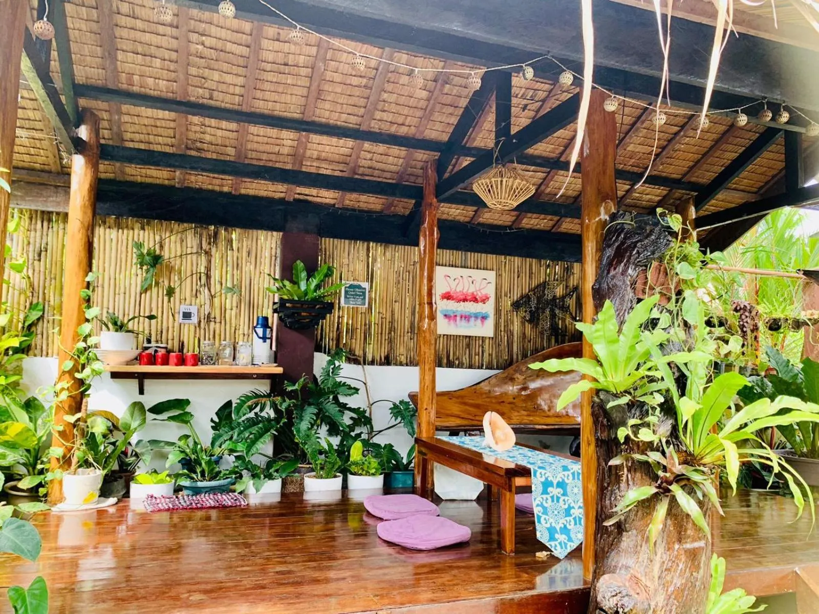 Dining area in Pisces Tourist Inn - Port Barton