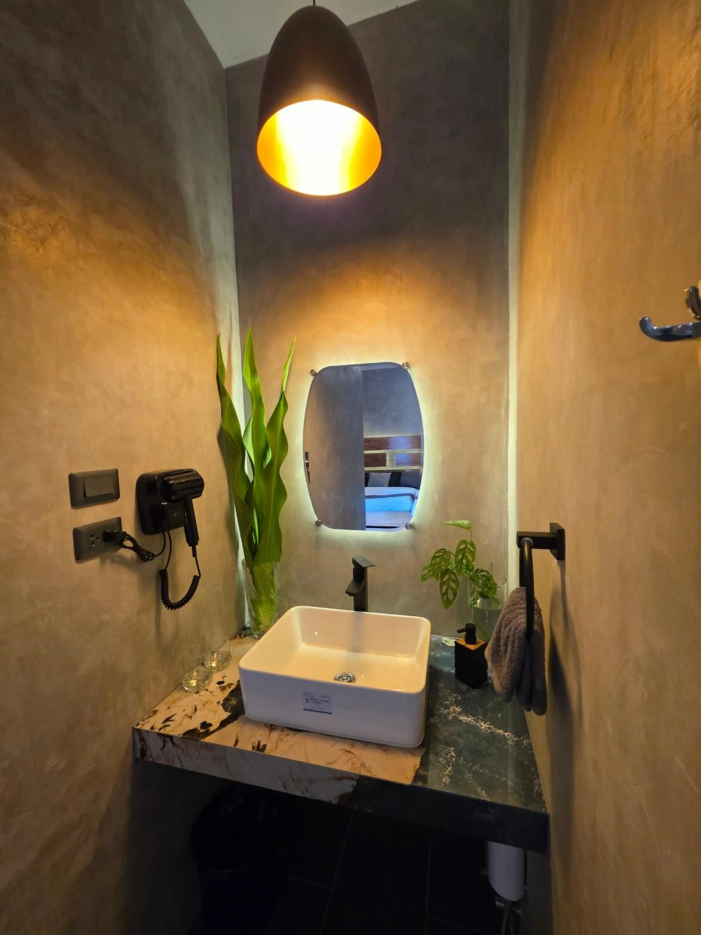 Bathroom in Pisces Tourist Inn - Port Barton