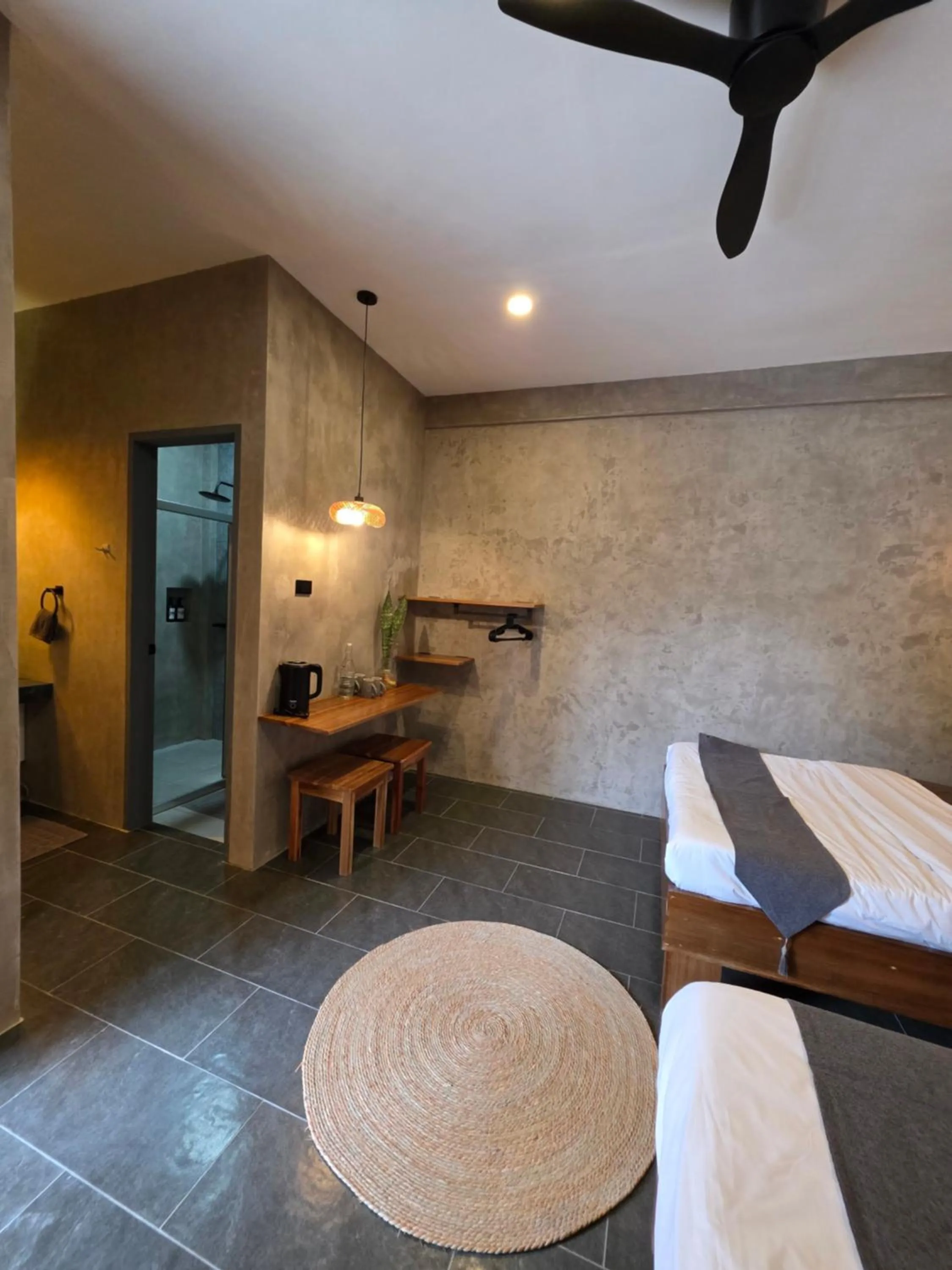 Bedroom, Bed in Pisces Tourist Inn - Port Barton