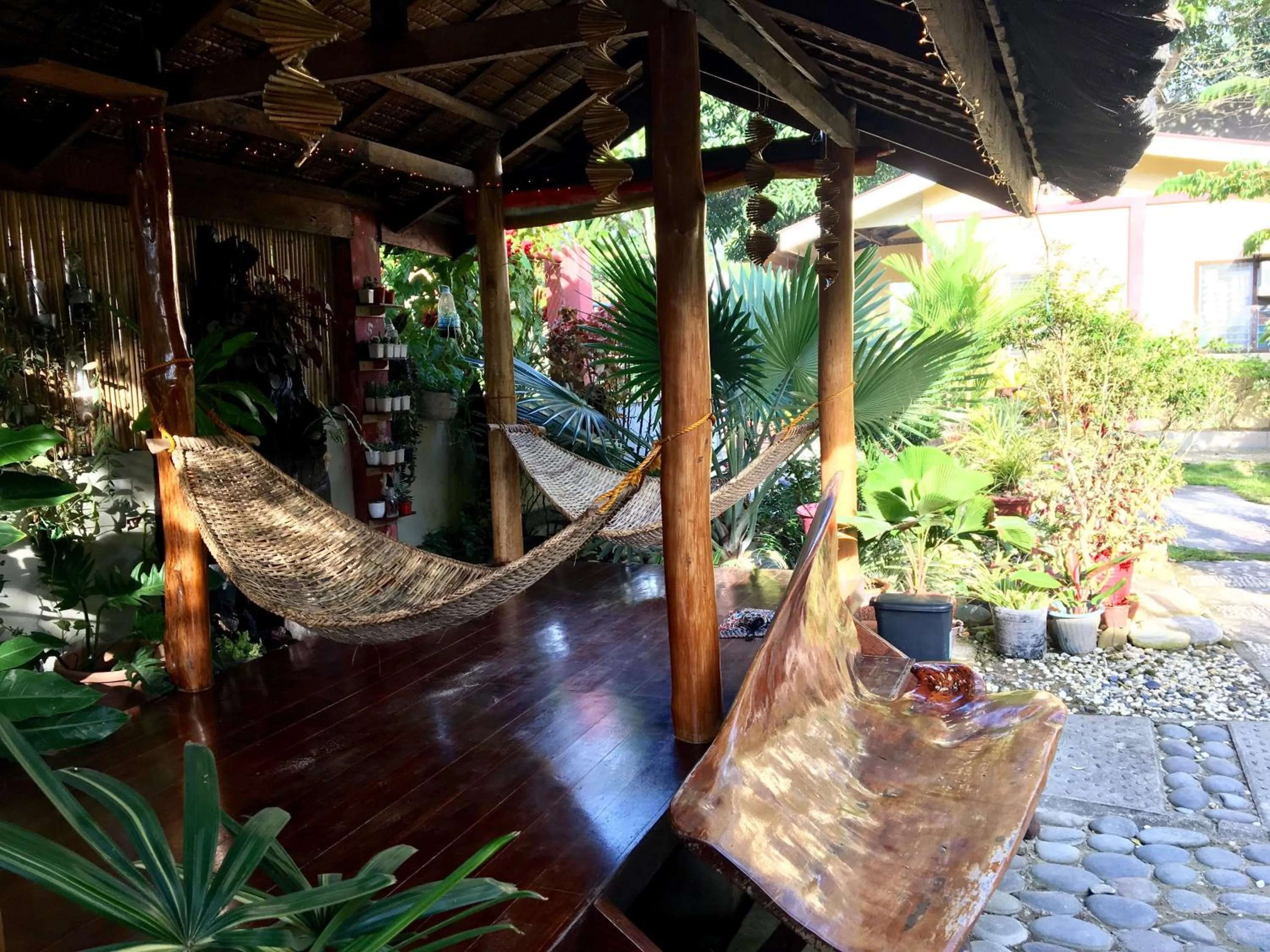 Garden in Pisces Tourist Inn - Port Barton