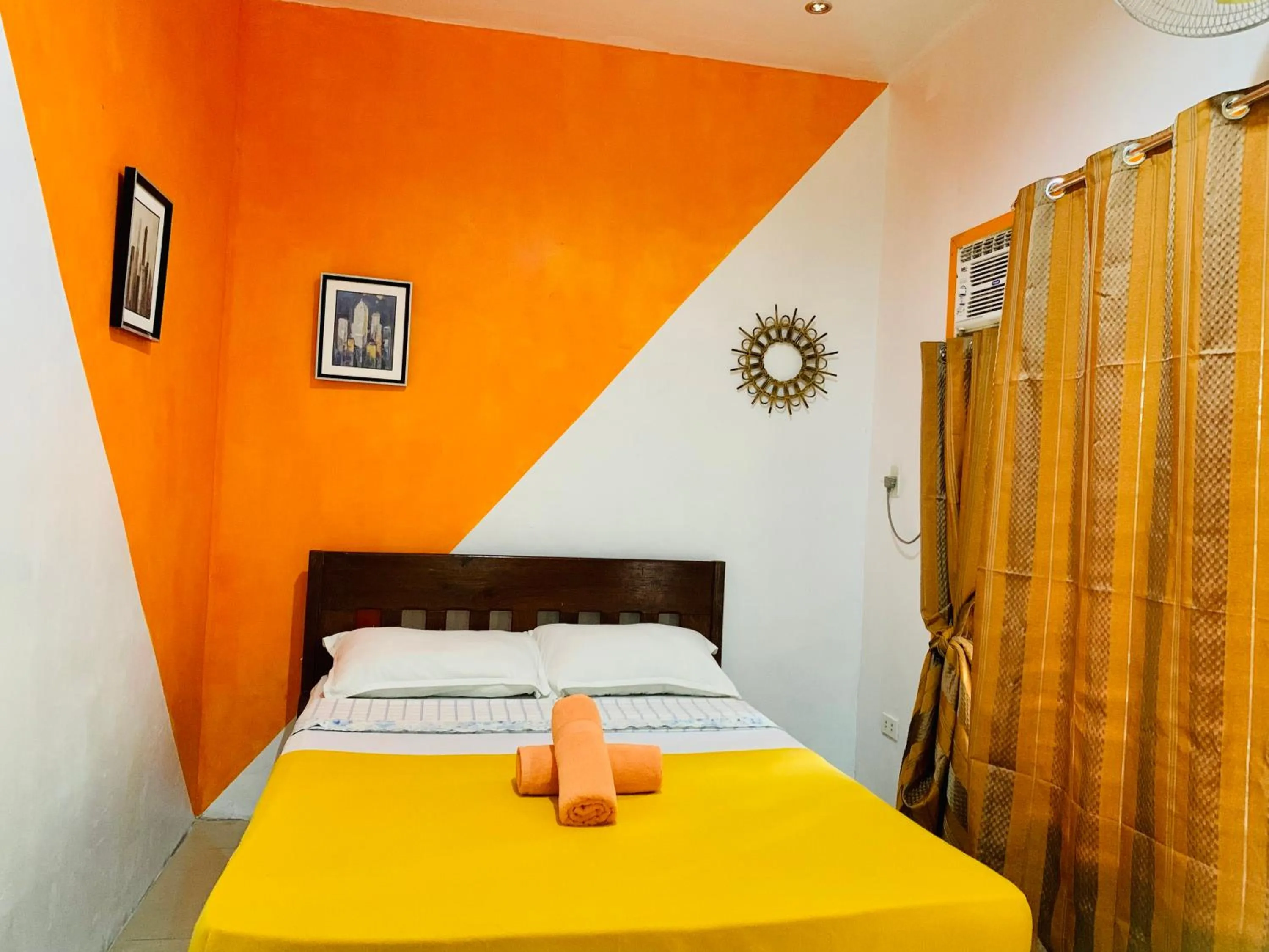 Bed in Pisces Tourist Inn - Port Barton