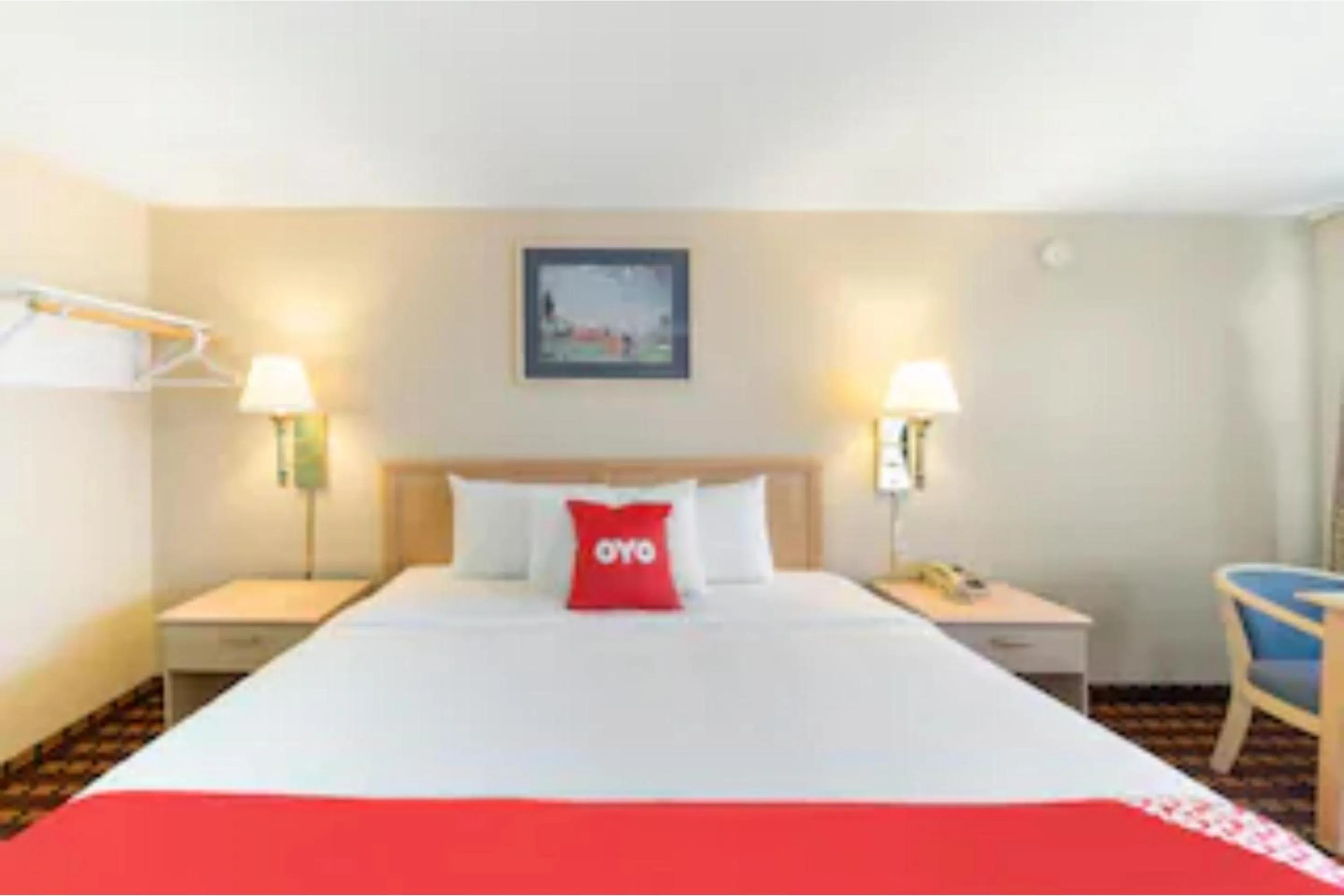 Bedroom, Bed in OYO Hotel Starlite Seneca Falls