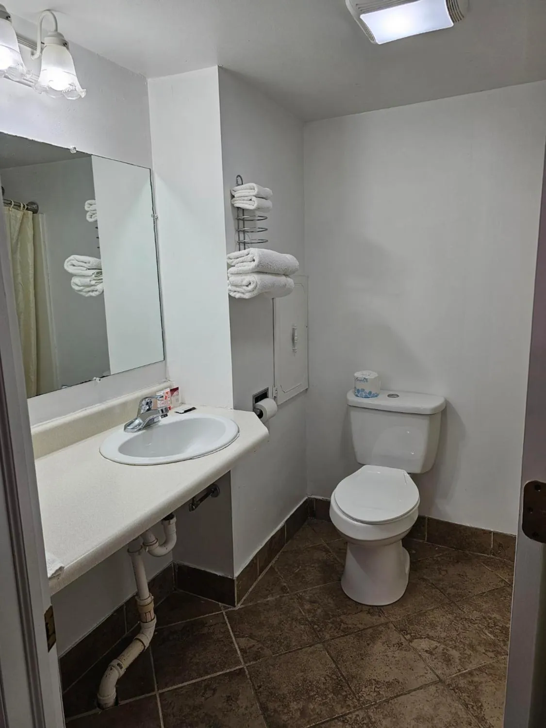 Bathroom in OYO Hotel Starlite Seneca Falls