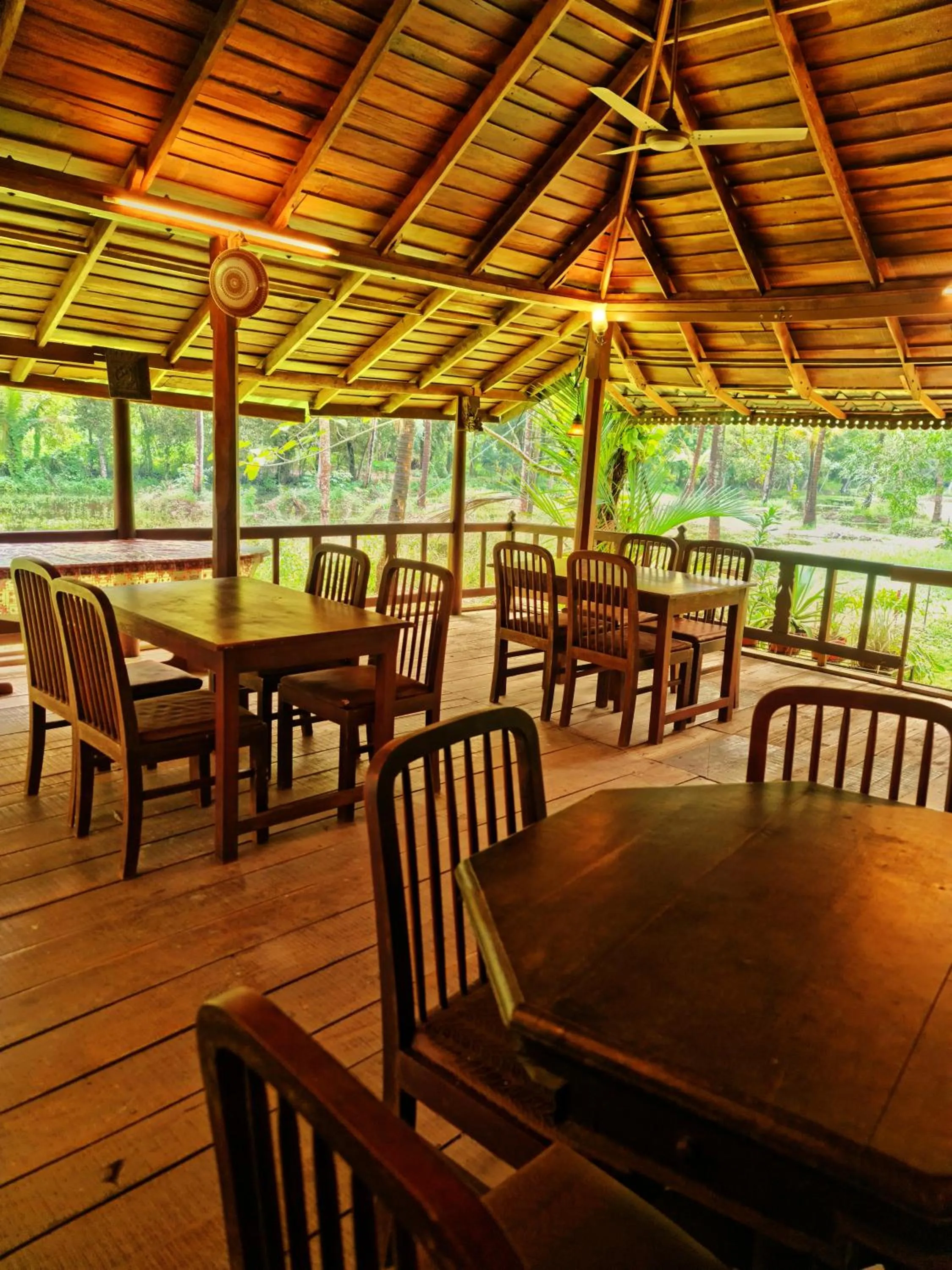 Restaurant/places to eat in Palathra Heritage