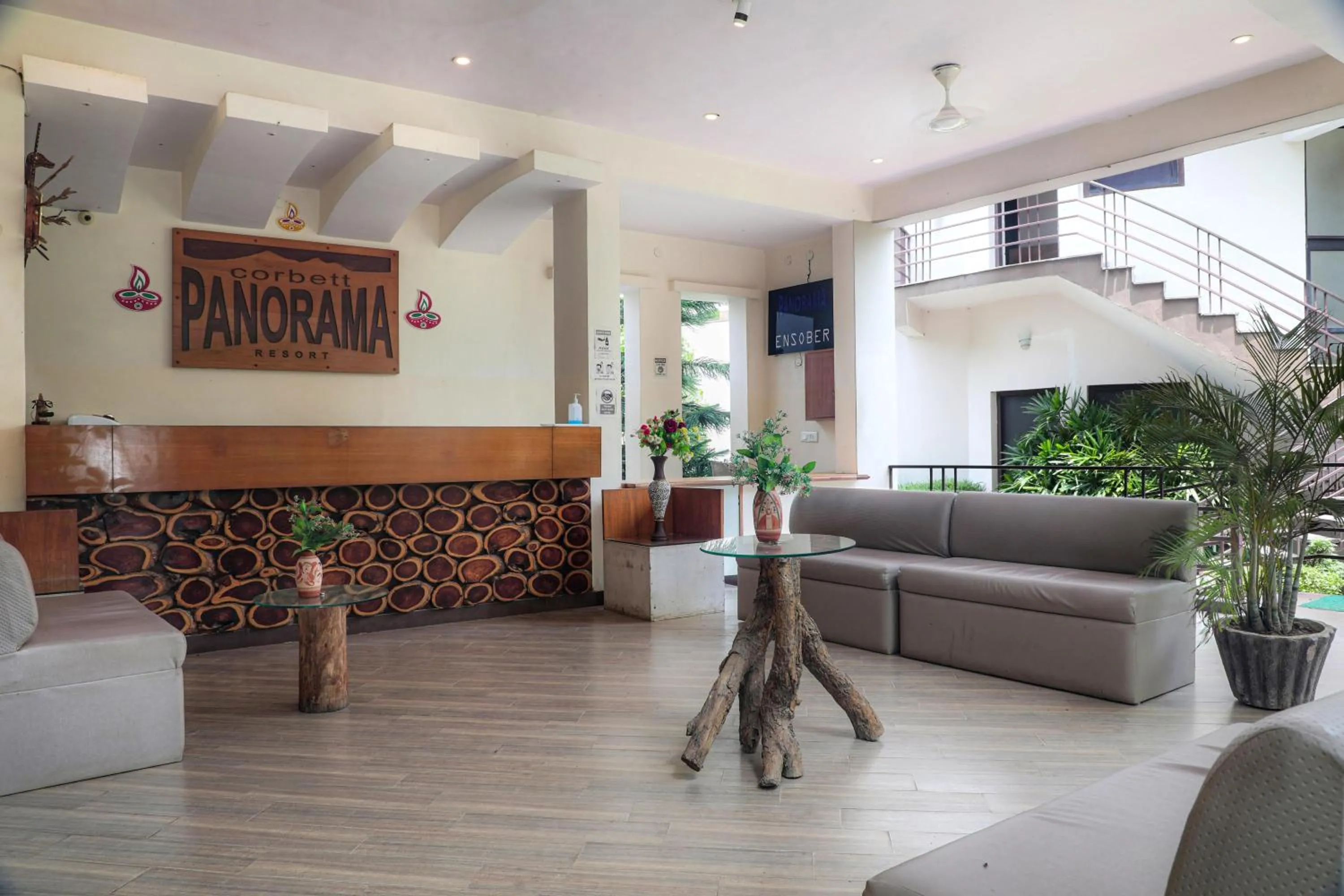 Lobby or reception in Corbett Panorama Resort