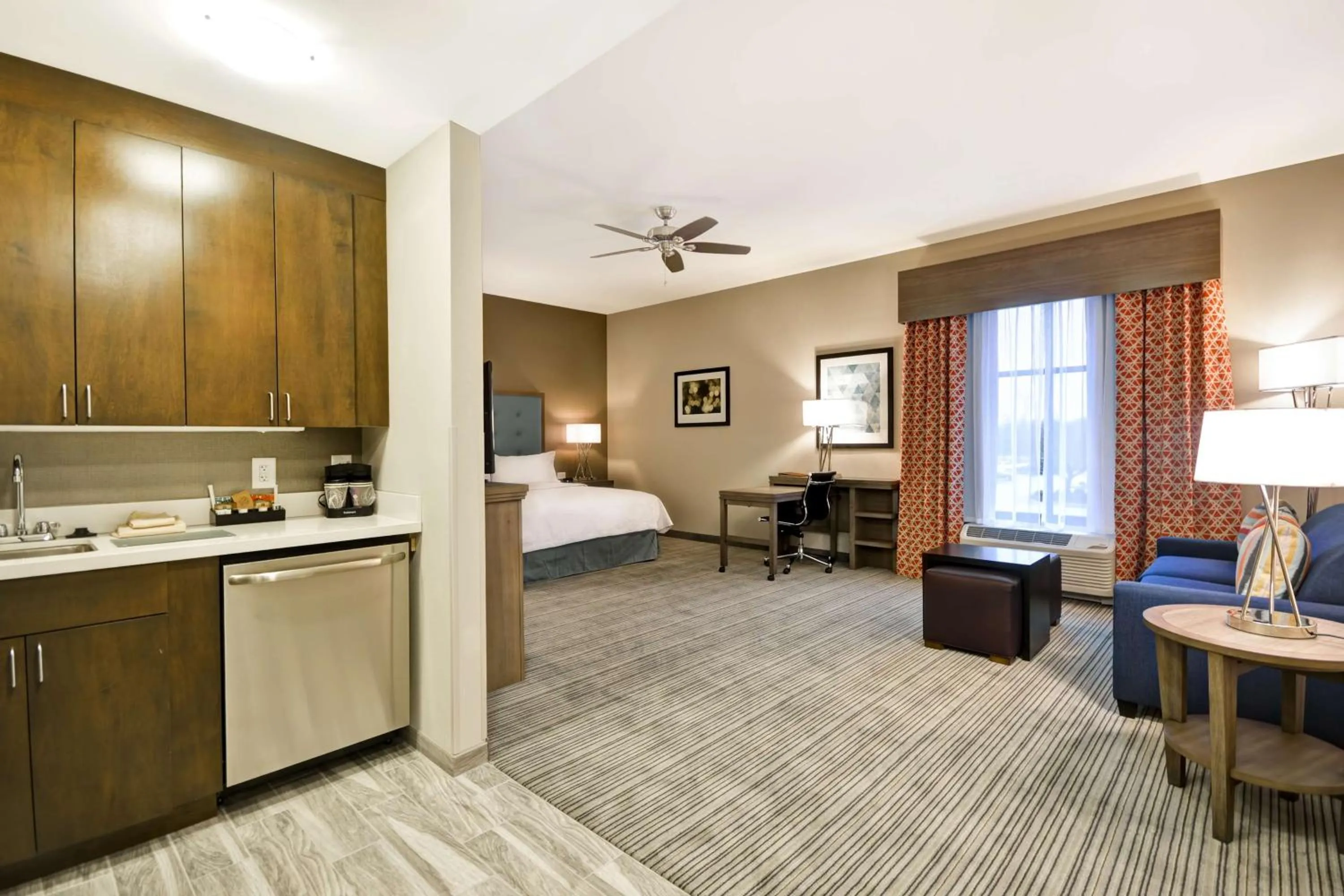 Bedroom, Bed in Homewood Suites By Hilton Rocky Mount