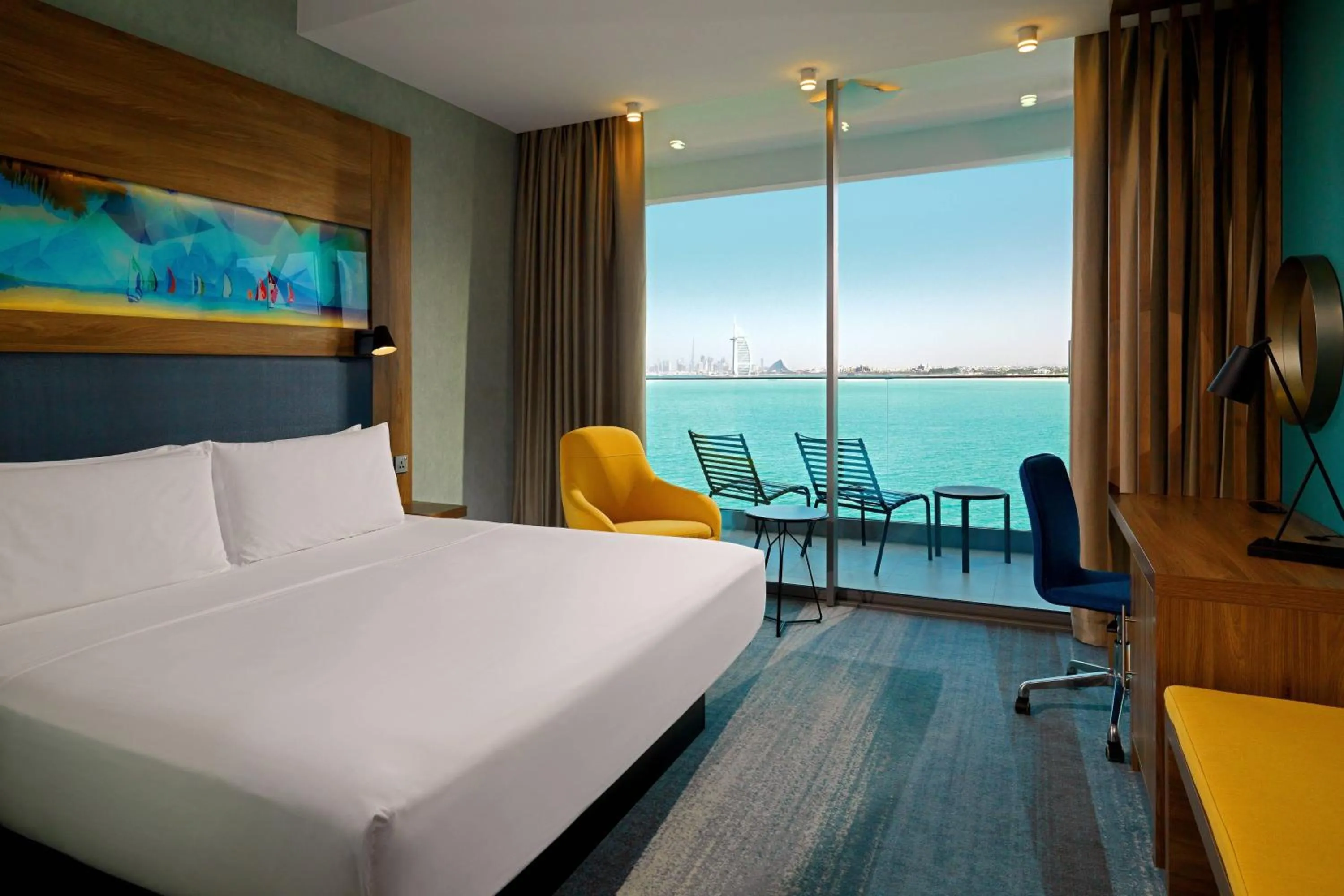 Photo of the whole room, Bed in Aloft Palm Jumeirah
