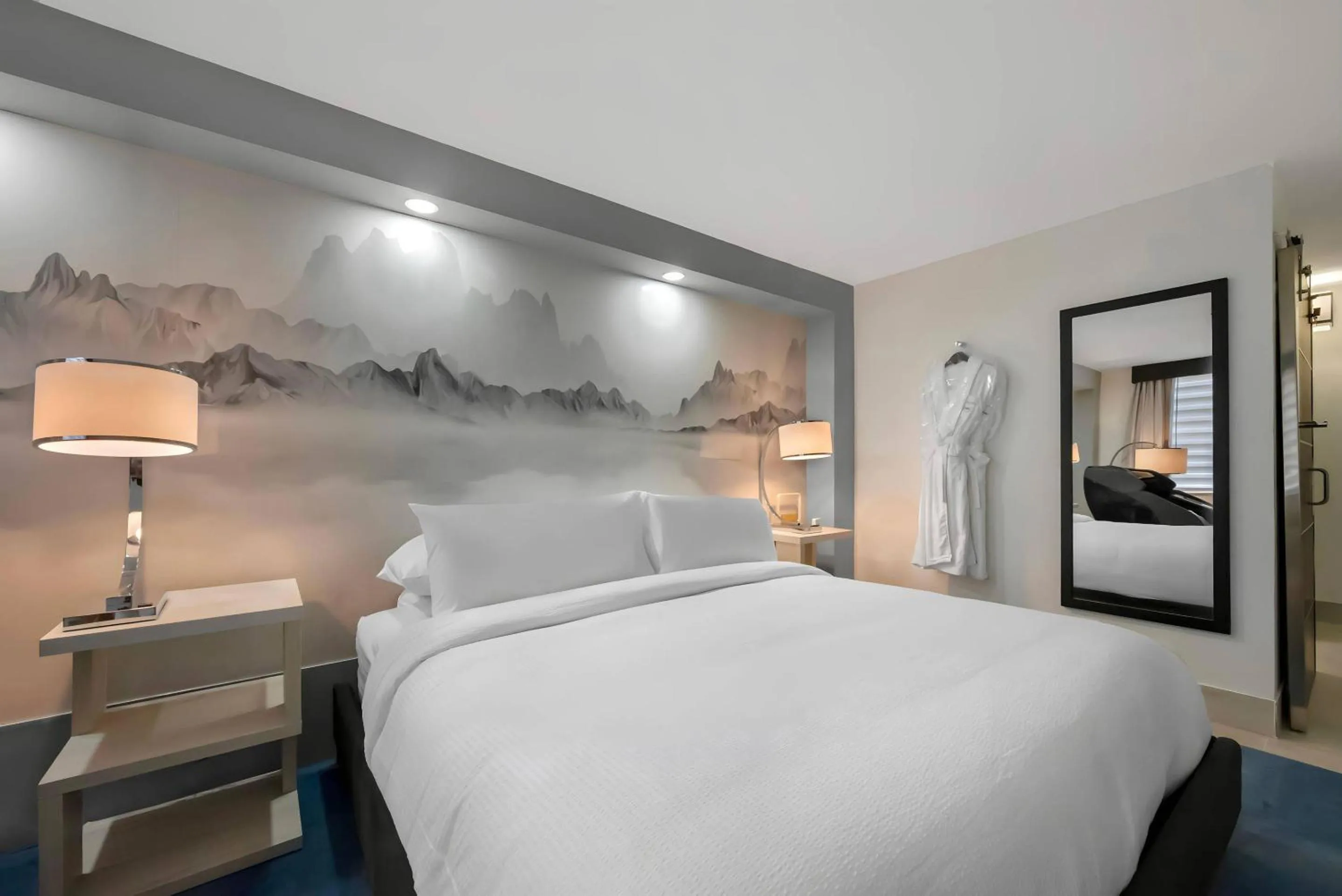 Bedroom, Bed in Blue - A Modern Hotel, an Ascend Collection Hotel