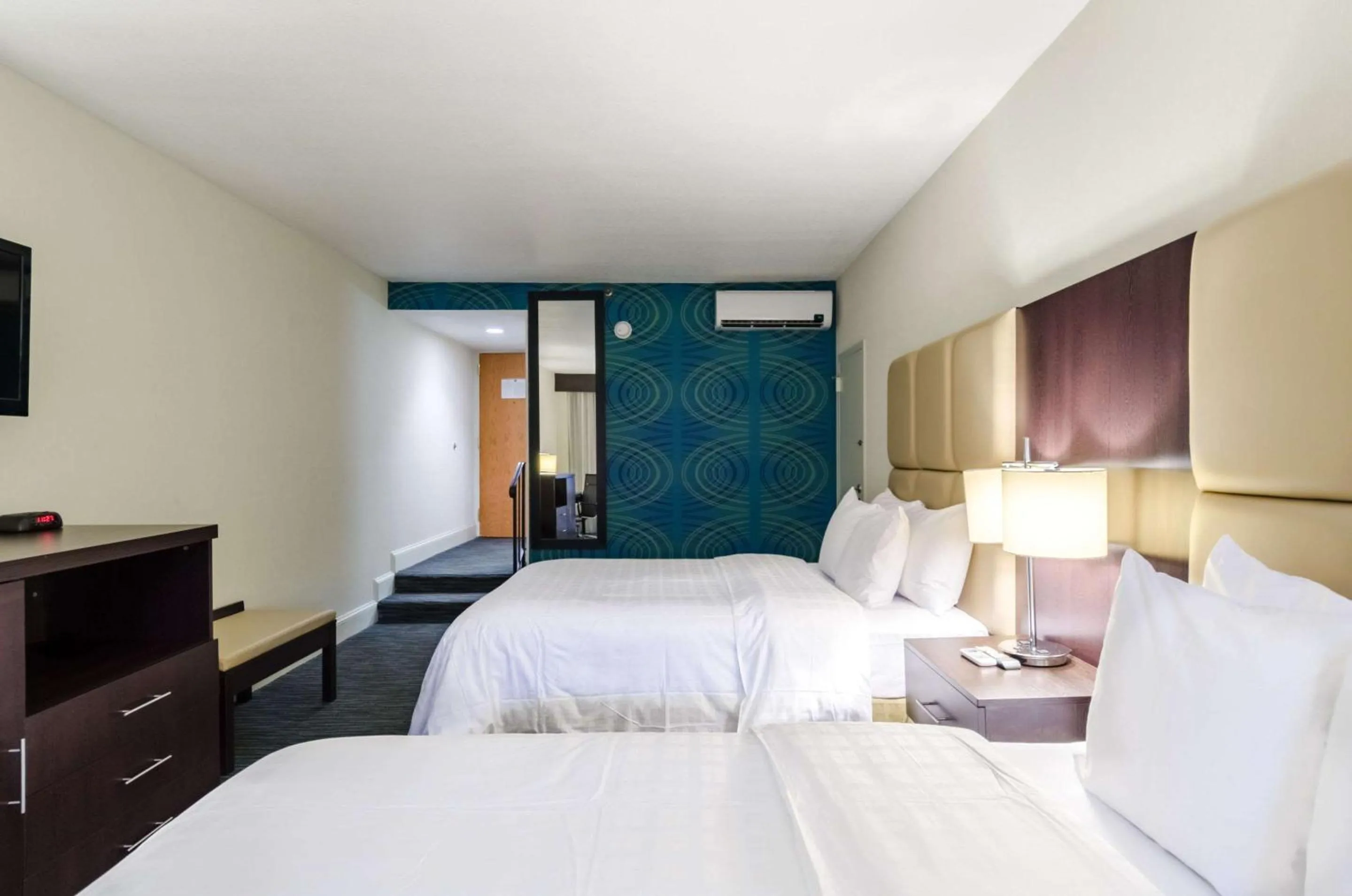 Photo of the whole room, TV/Entertainment Center in Clarion Hotel Aqua Lagoon Waterpark