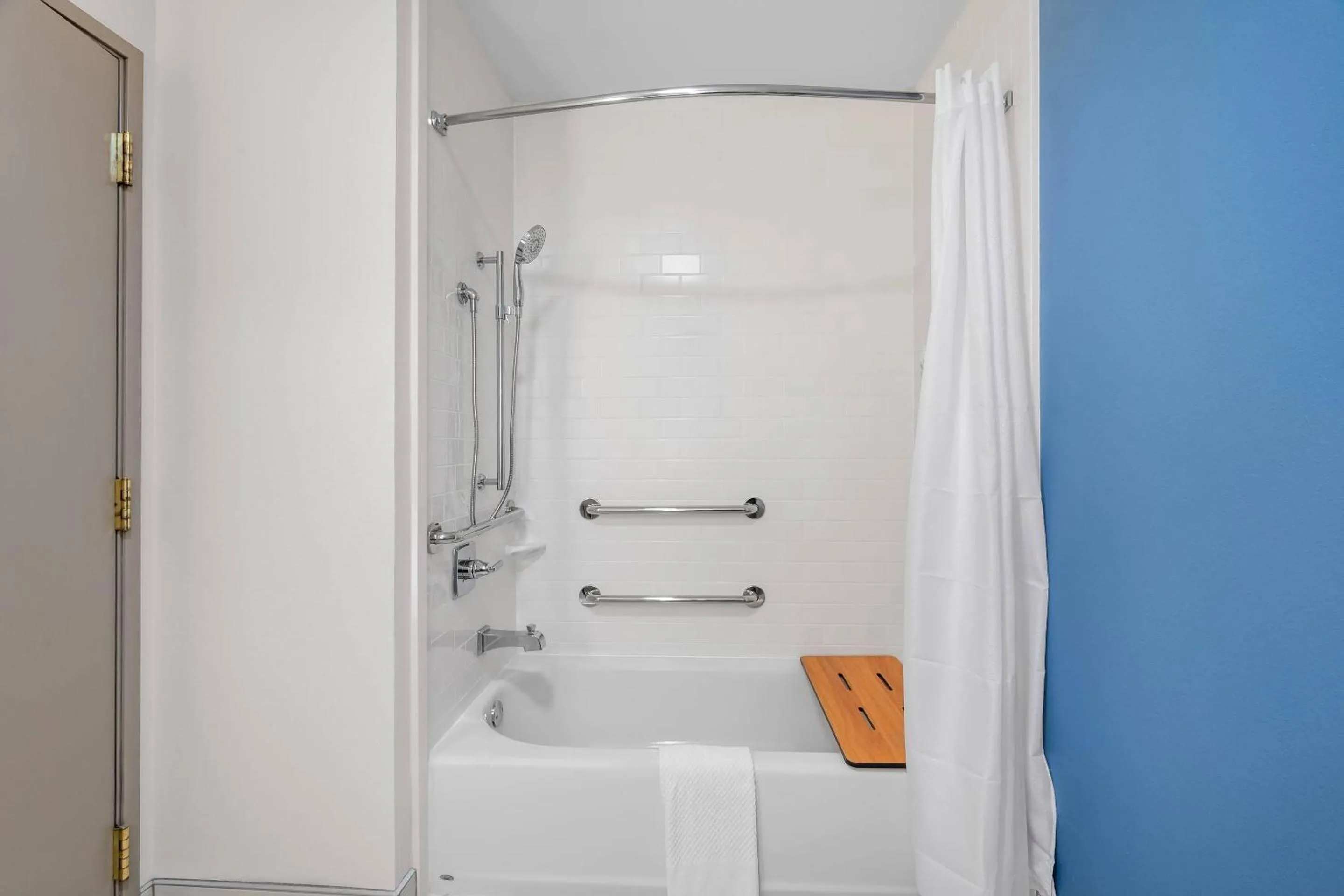 Bedroom in Sleep Inn & Suites Searcy near University