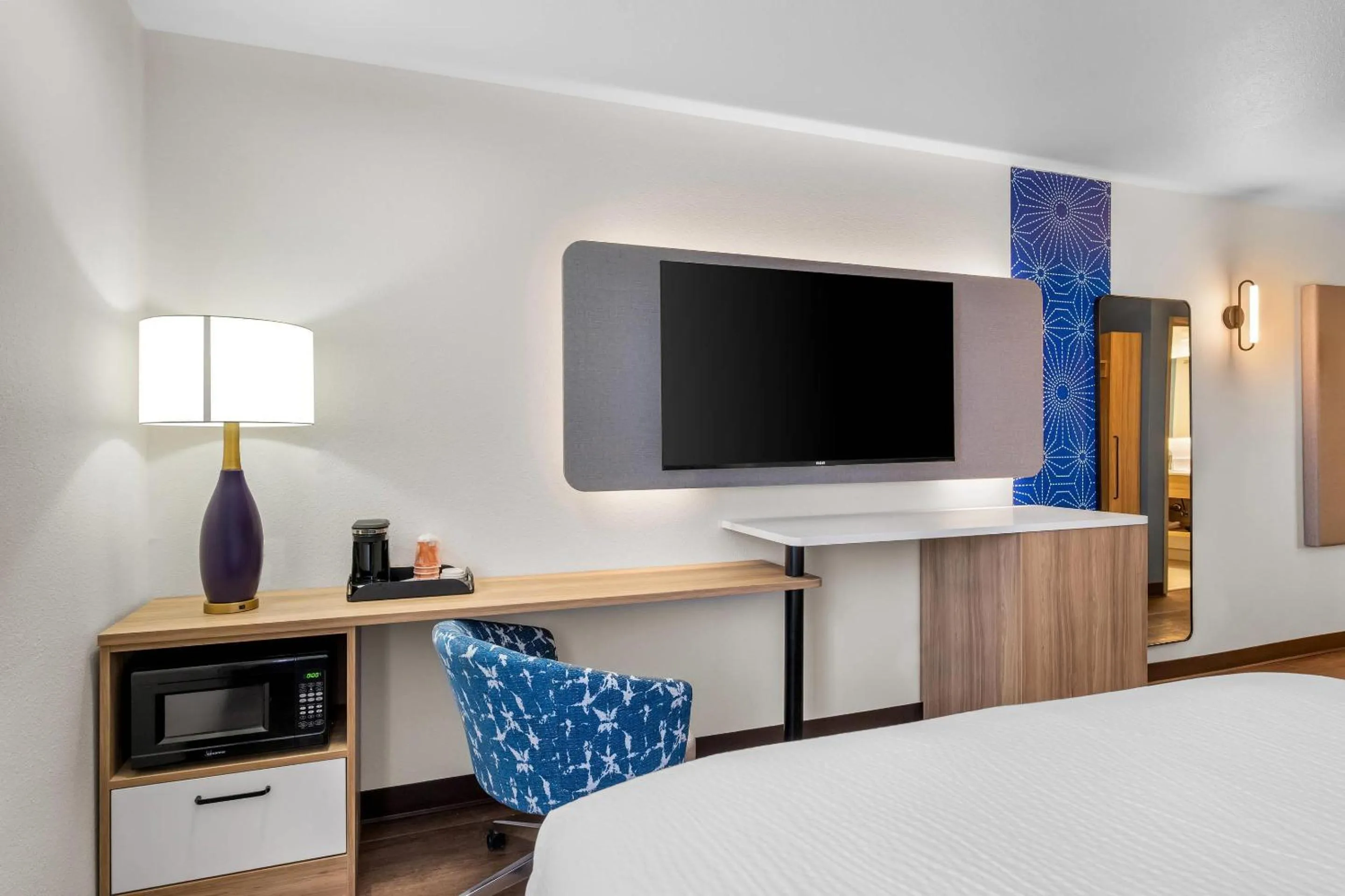 Bedroom, Bed in Sleep Inn & Suites Searcy near University