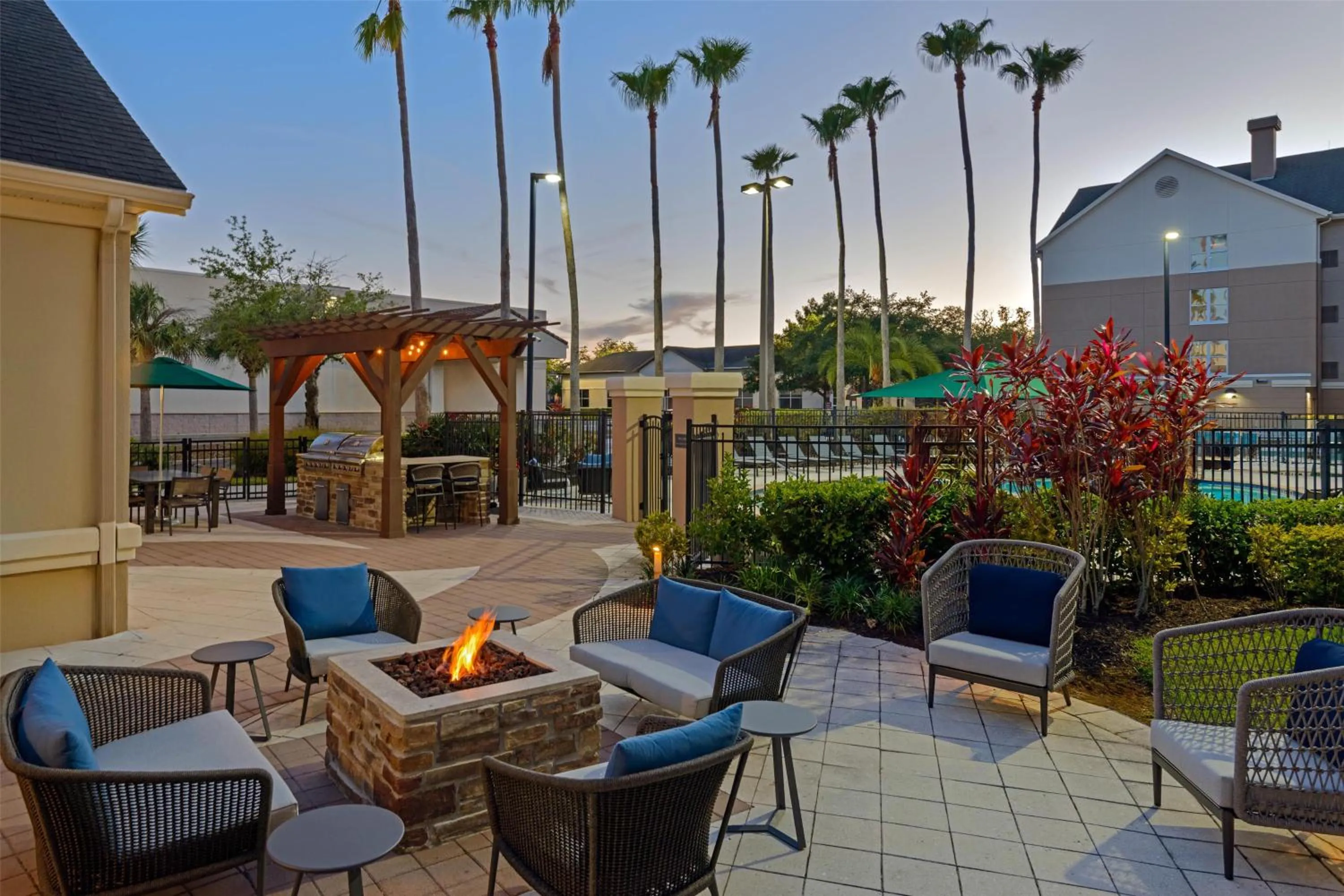 Patio in Homewood Suites by Hilton Orlando-UCF Area