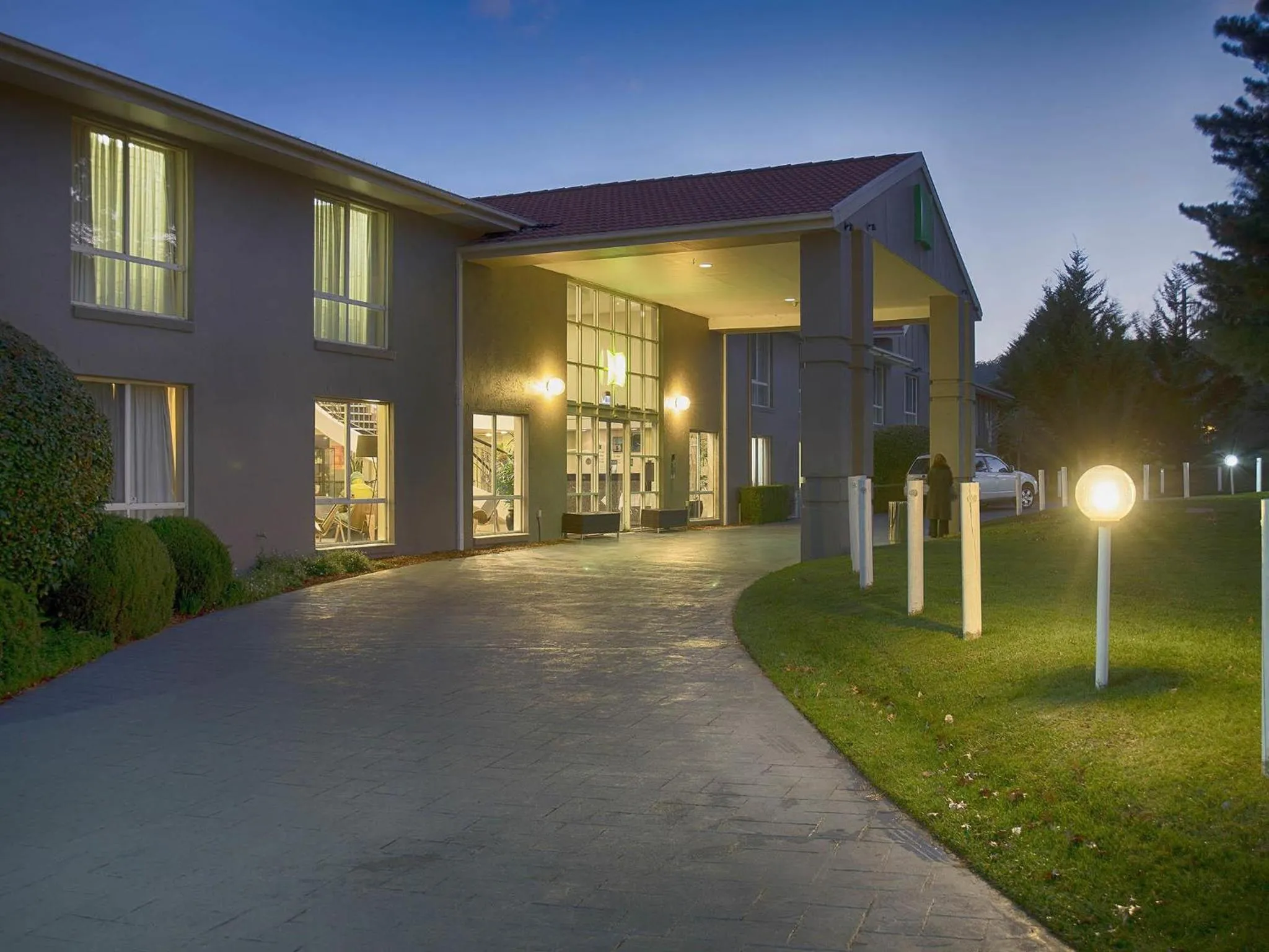 Property building in ibis Styles Canberra