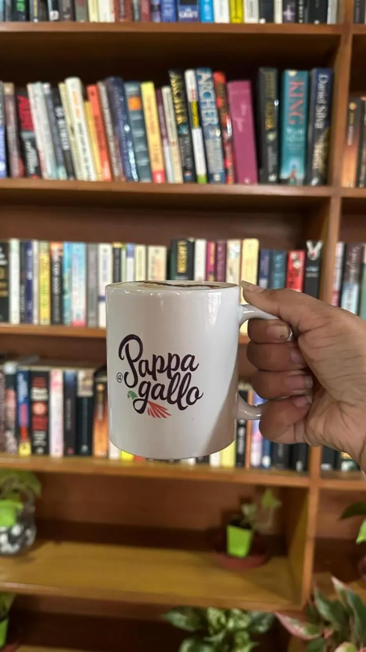 Restaurant/places to eat in Clarion Bella Casa at Airport