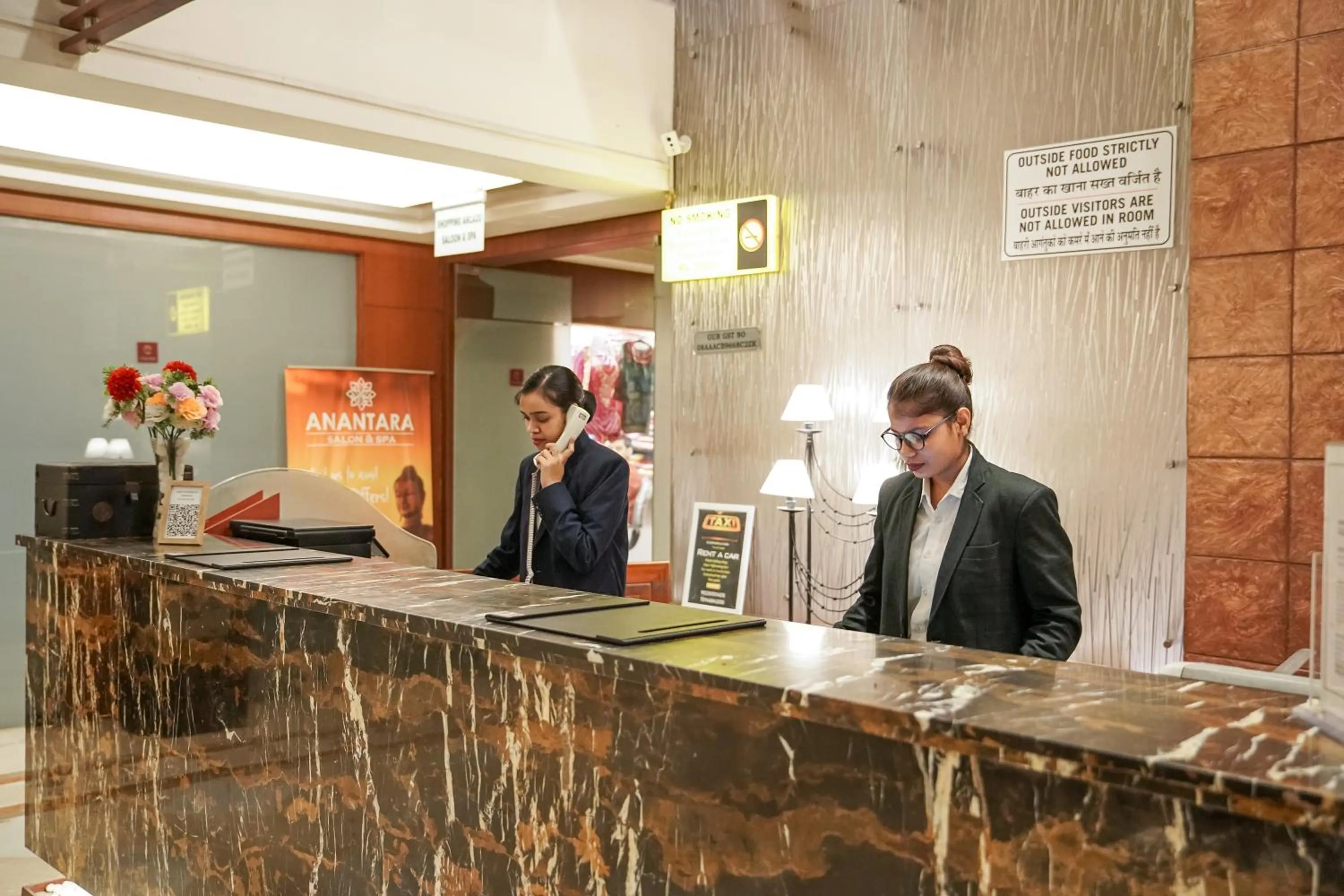 Lobby or reception in Clarion Bella Casa at Airport