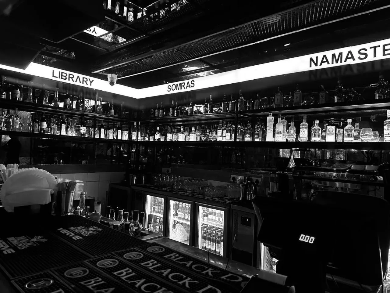 Restaurant/places to eat in Clarion Bella Casa at Airport