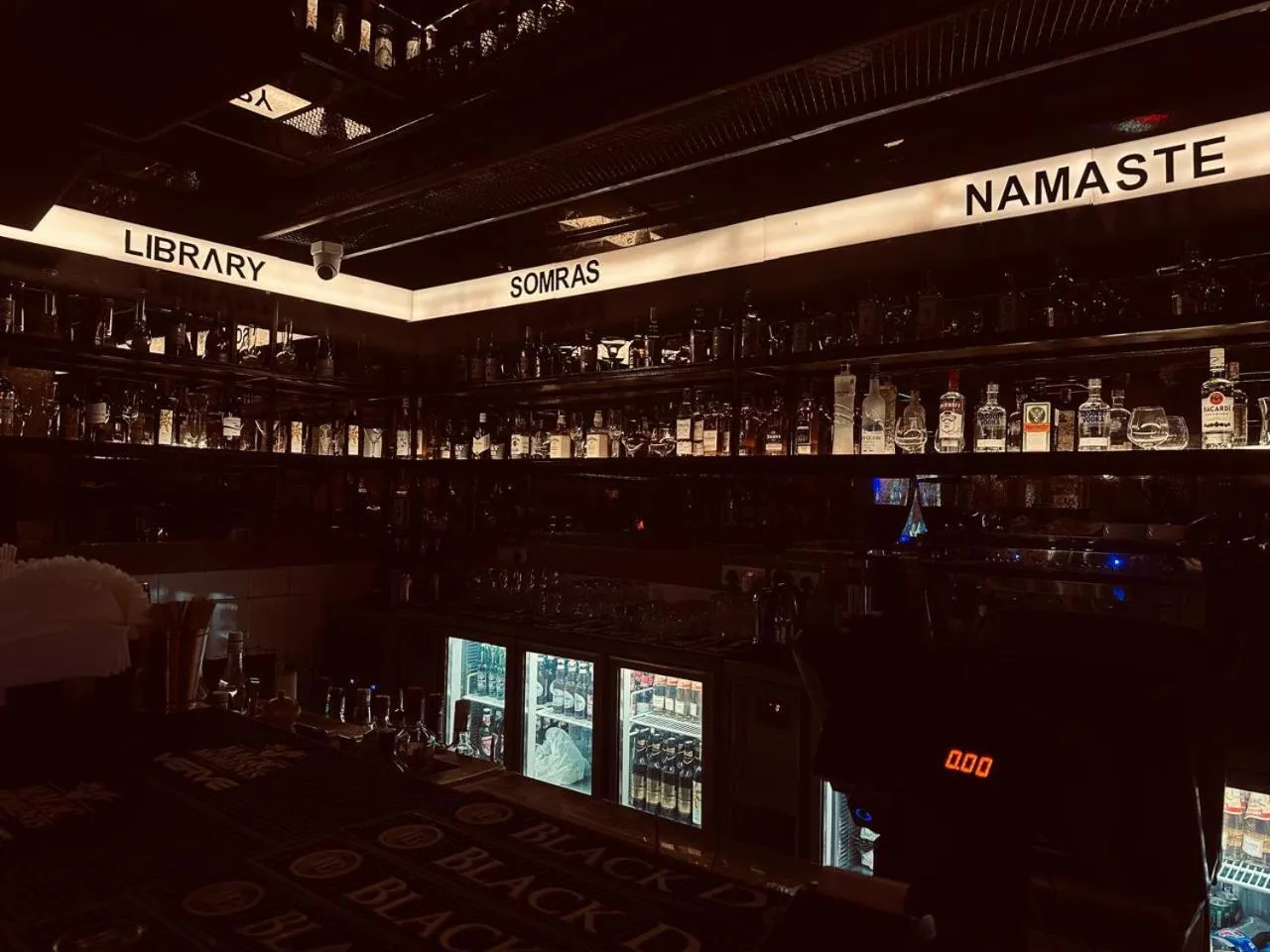 Restaurant/places to eat in Clarion Bella Casa at Airport