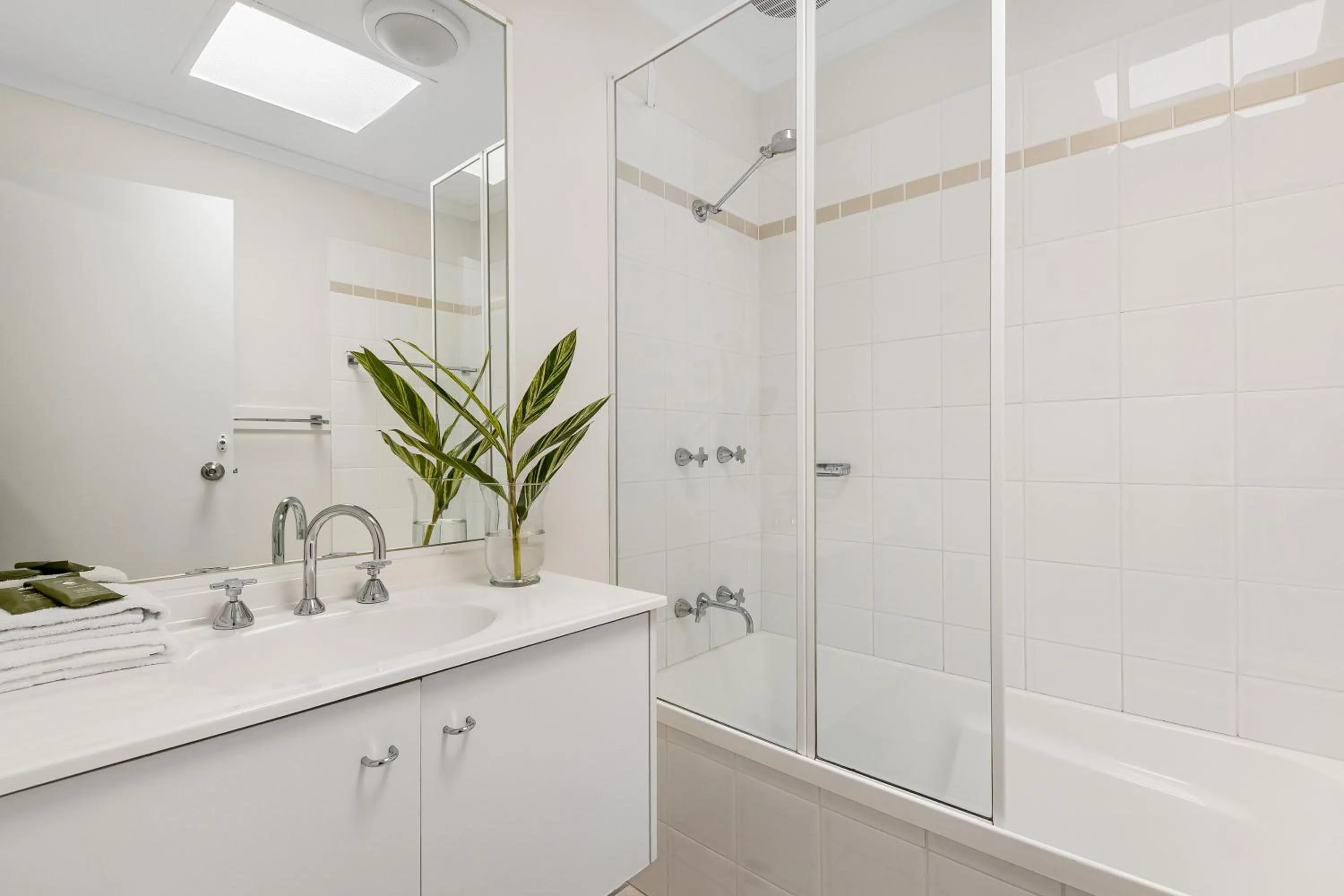 Bathroom in Sunset Cove Noosa