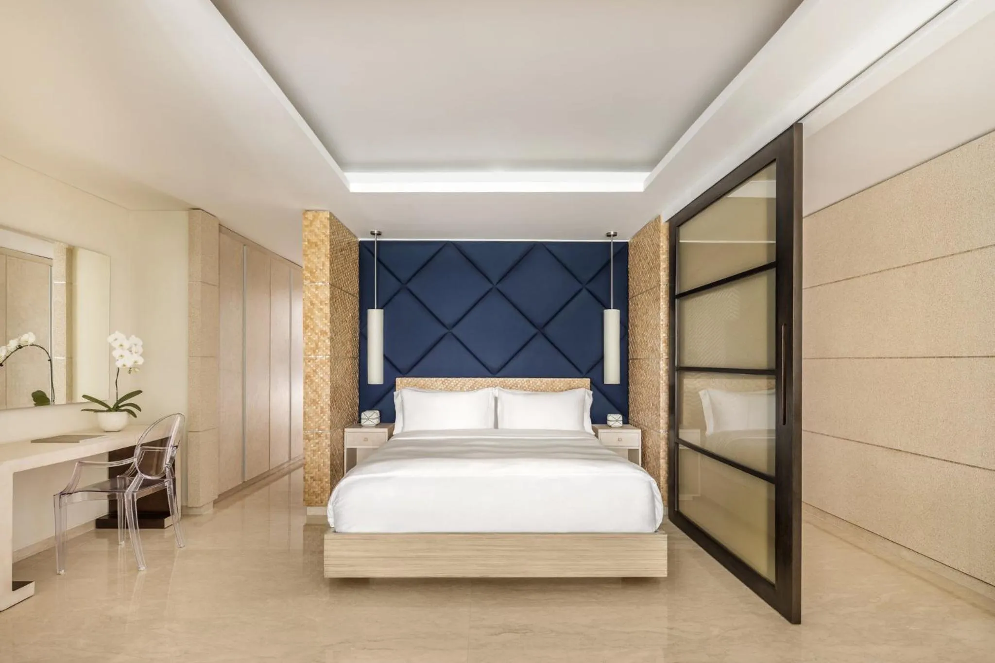 Photo of the whole room, Bed in COMO Uma Canggu