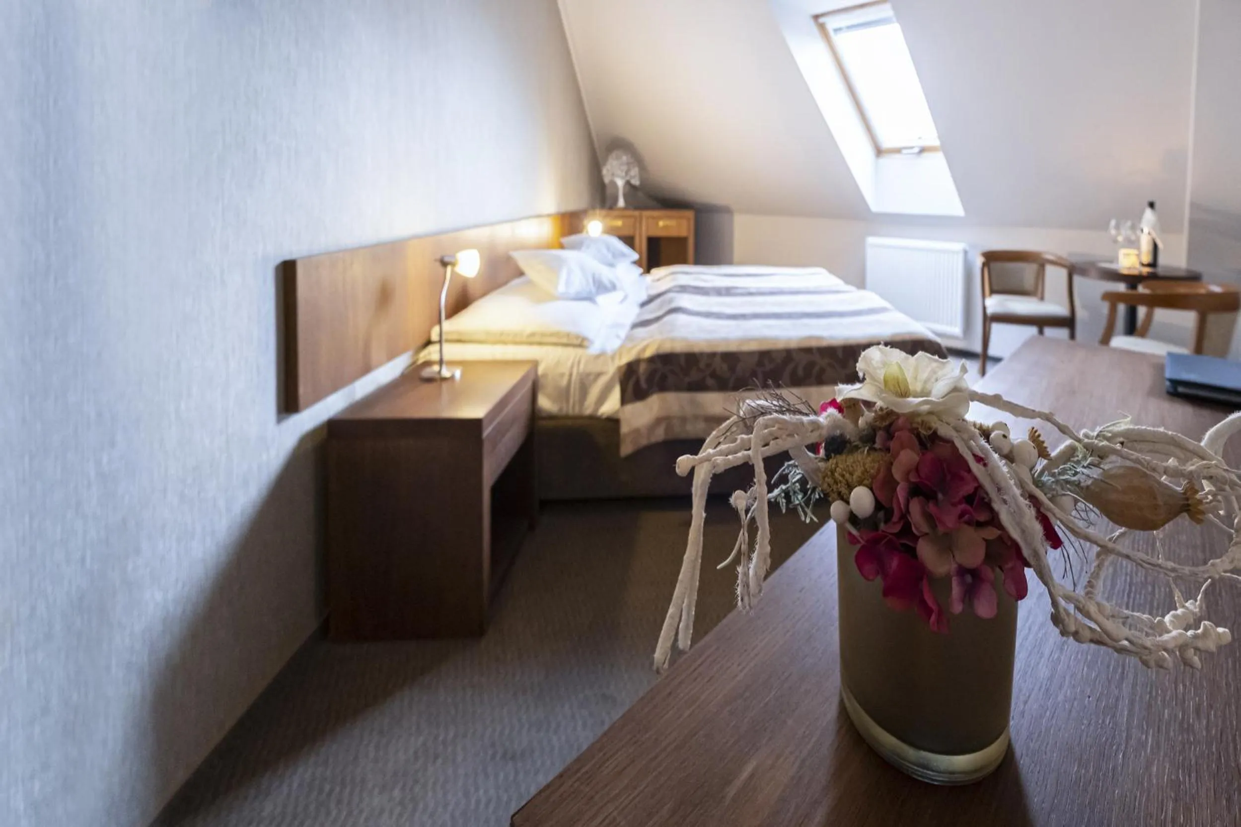 Photo of the whole room, Bed in Hotel Mario