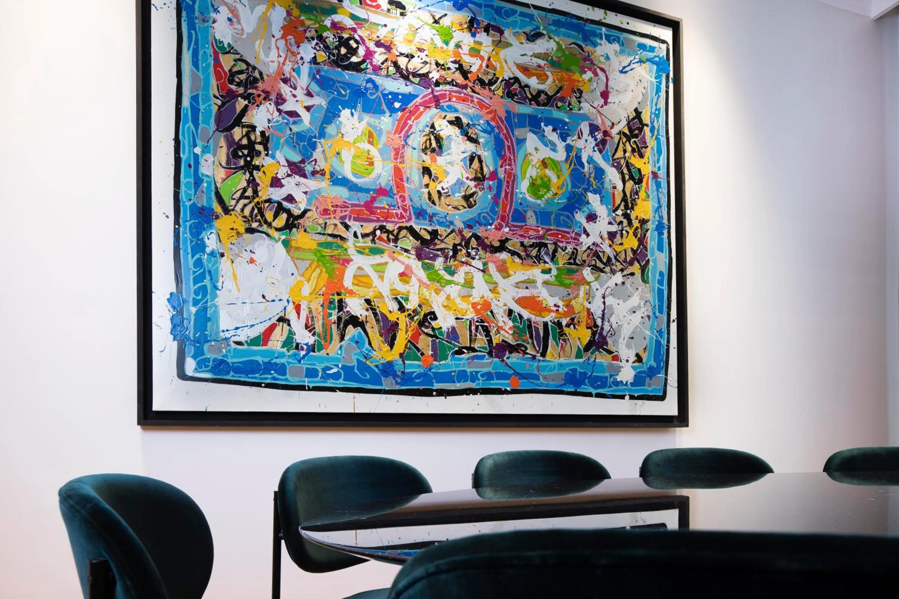 Living room in Hôtel Cardinal Bordeaux Centre