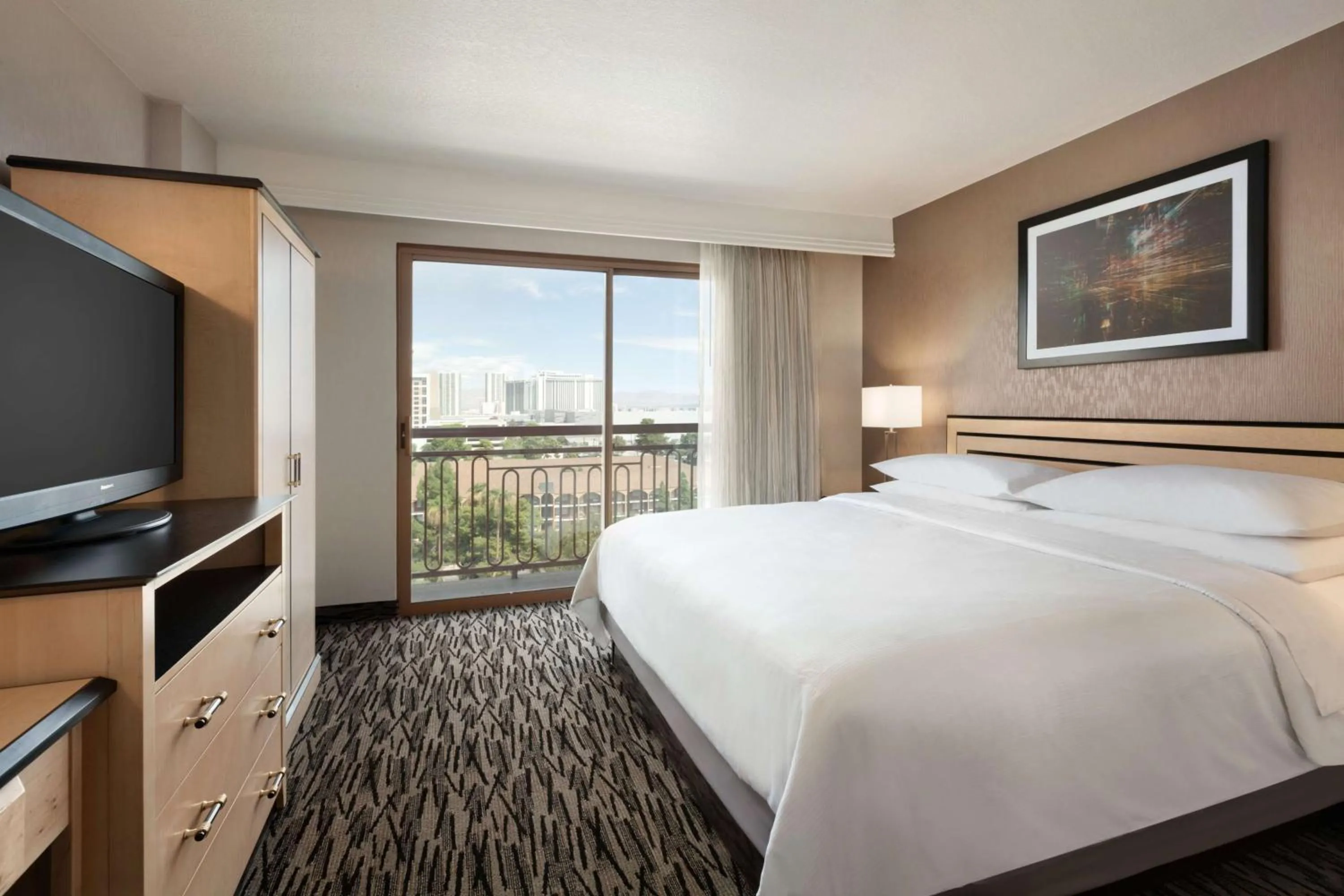 Bed in Embassy Suites by Hilton Convention Center Las Vegas