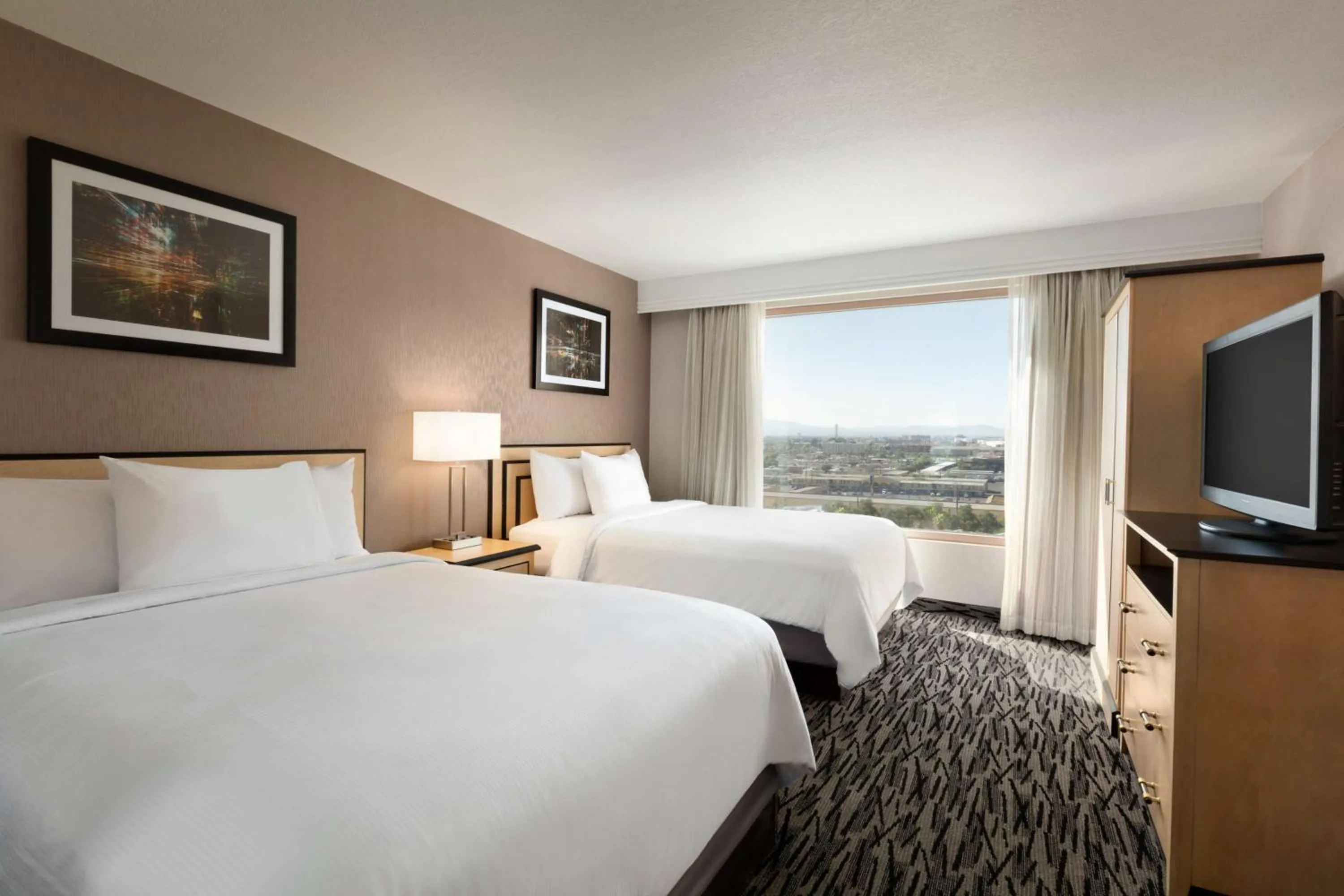 Bedroom, Bed in Embassy Suites by Hilton Convention Center Las Vegas