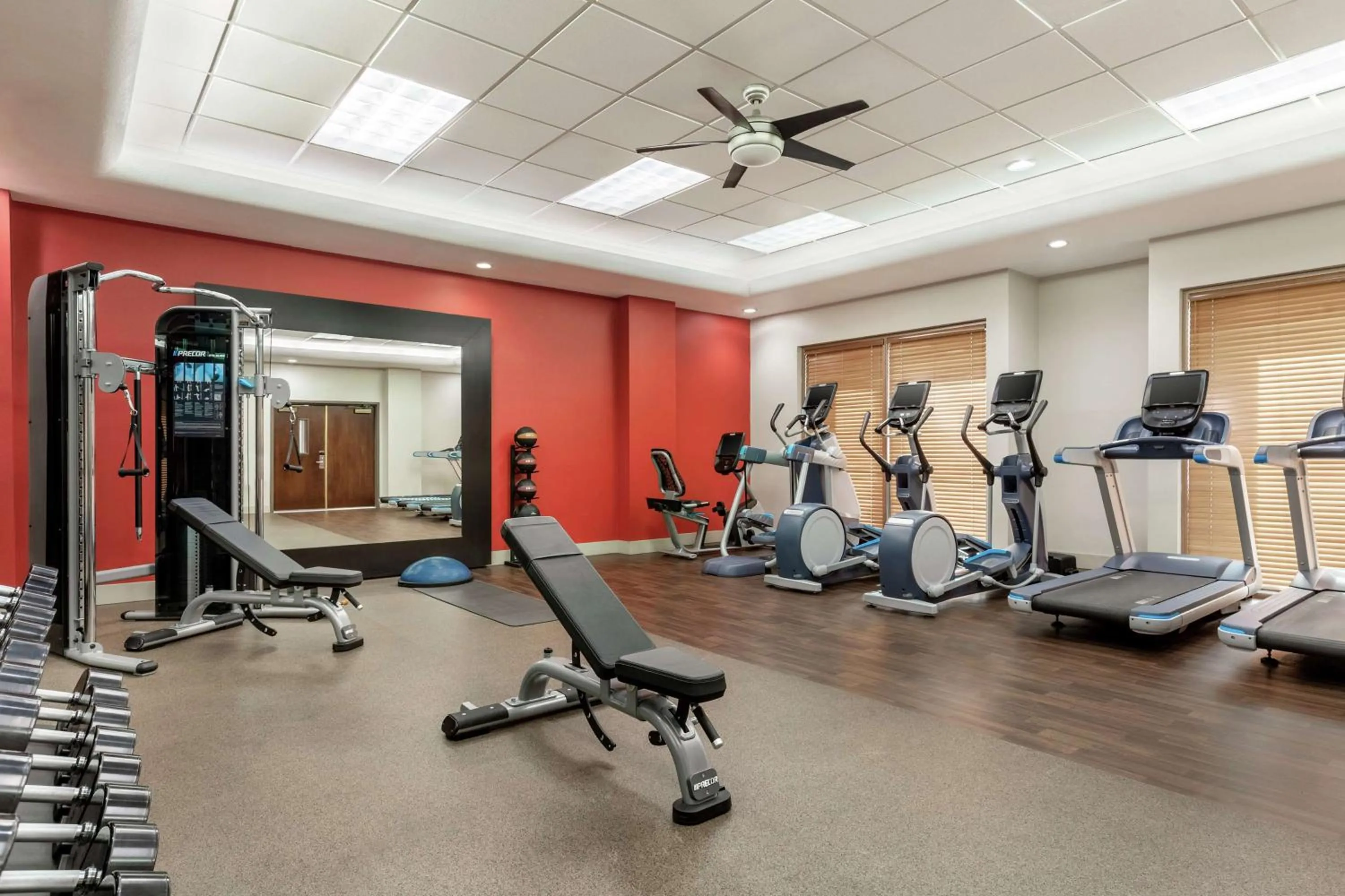 Fitness centre/facilities in Embassy Suites by Hilton Convention Center Las Vegas