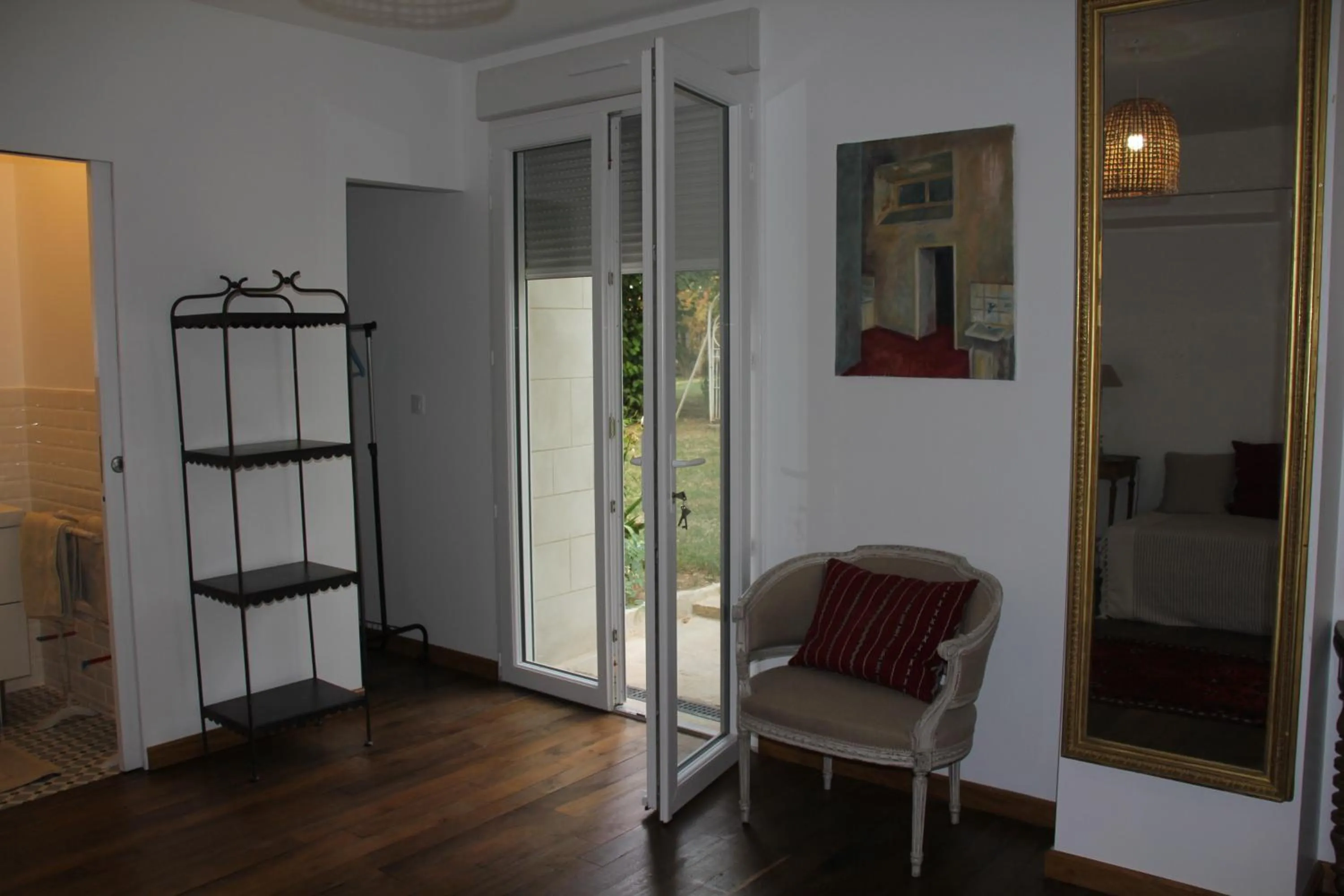 Photo of the whole room in Blumereve