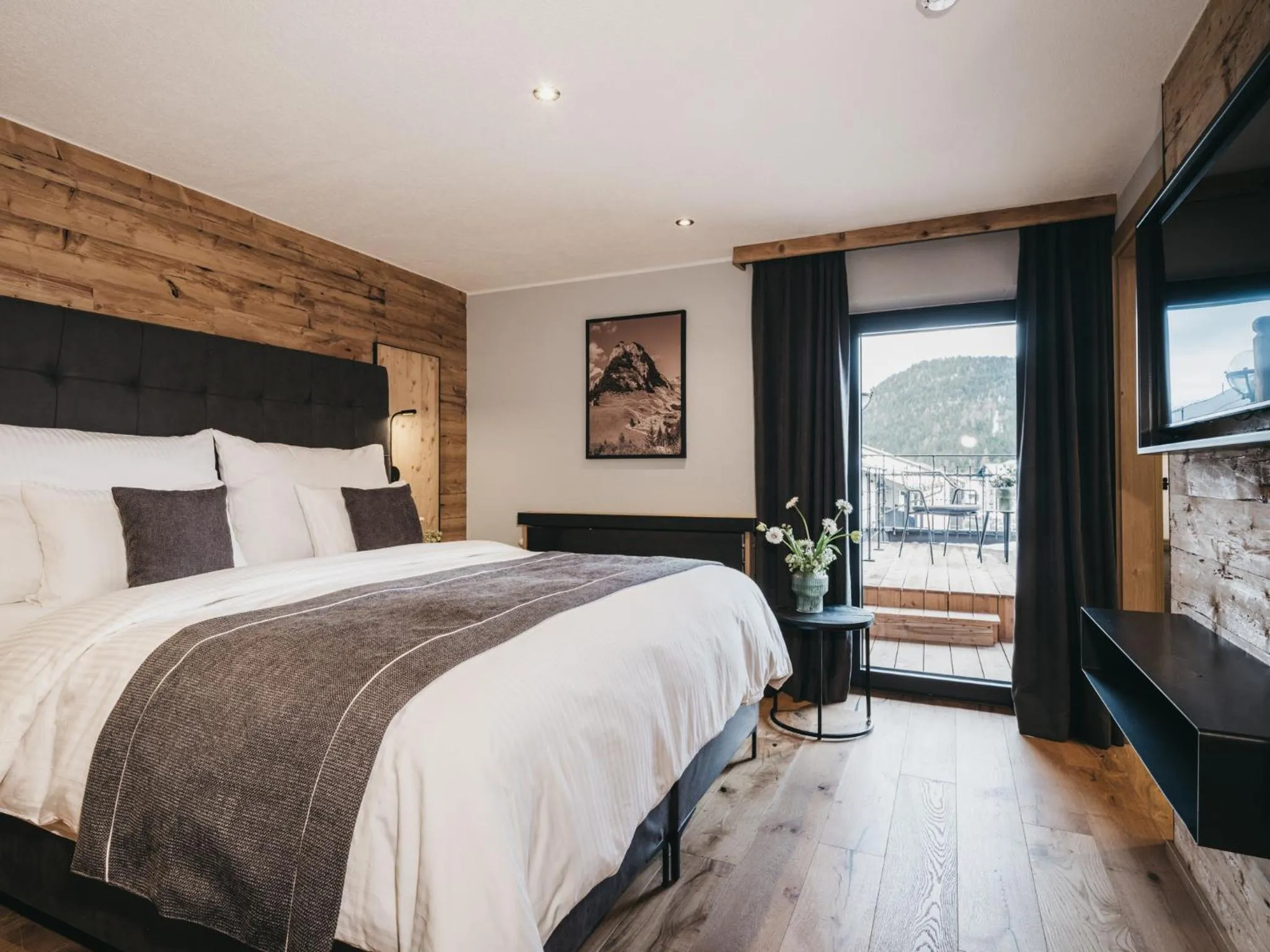 Photo of the whole room, Bed in VAYA Seefeld