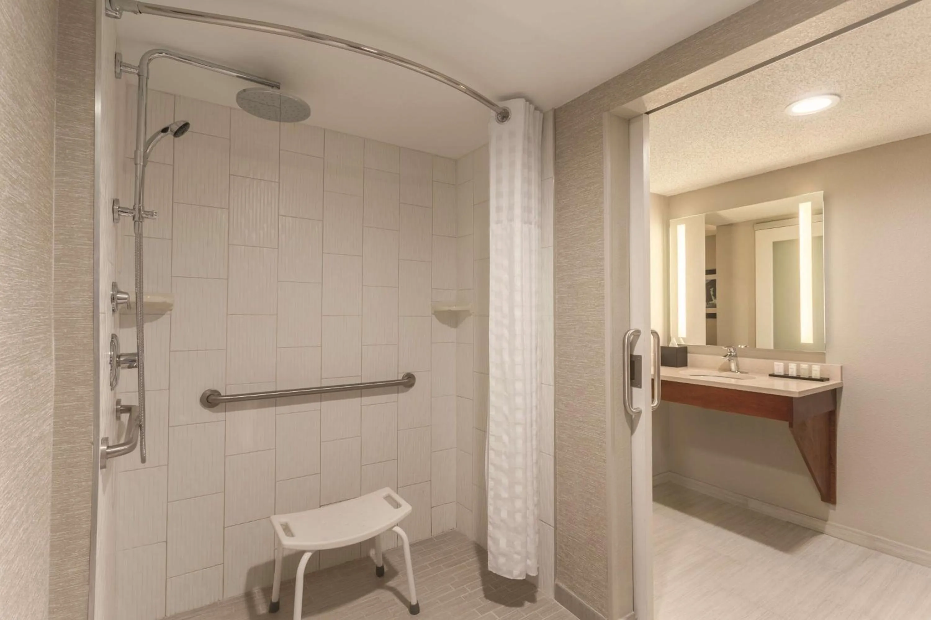 Bathroom in Embassy Suites by Hilton Orlando International Drive ICON Park
