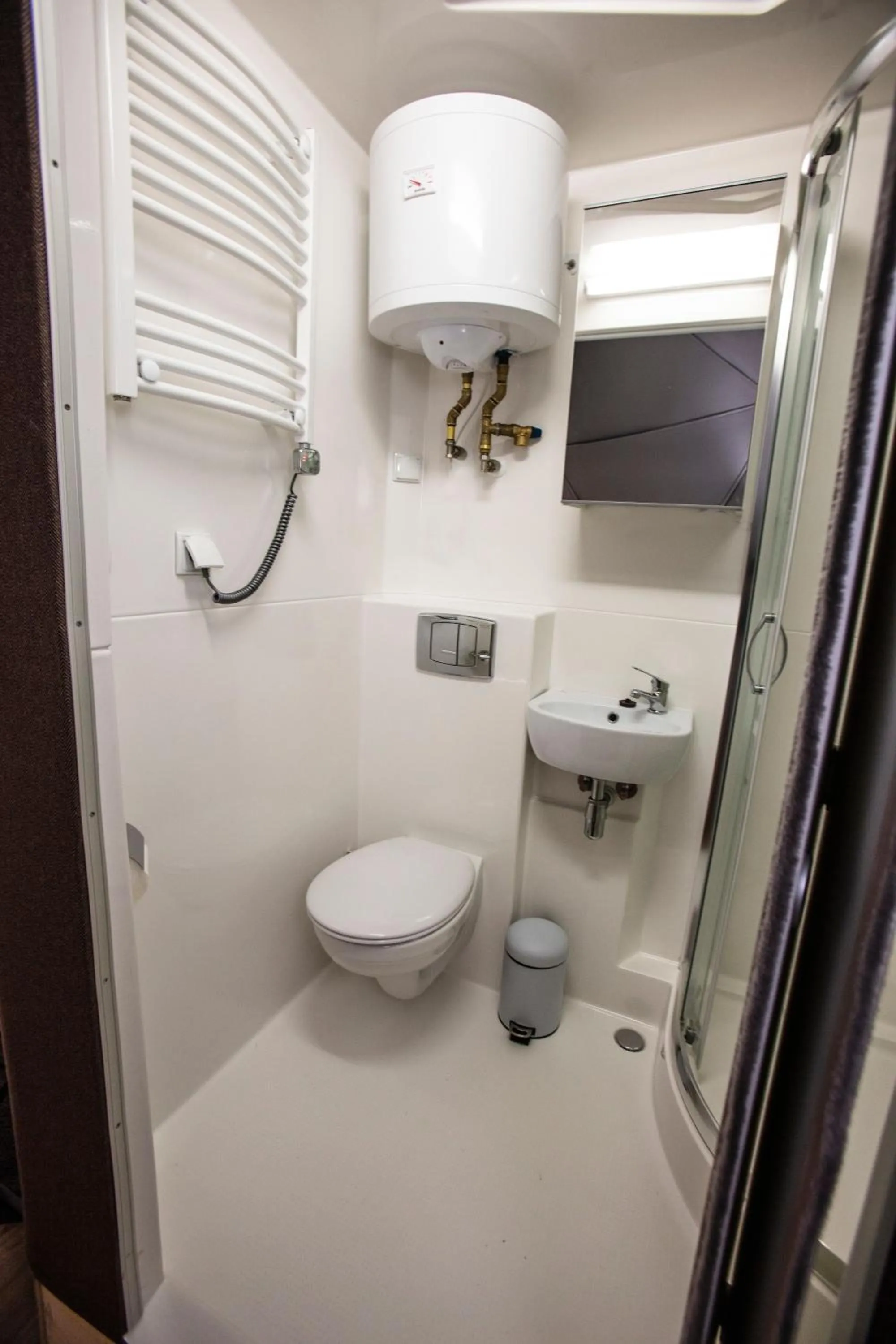 Shower in Reykjavik Domes