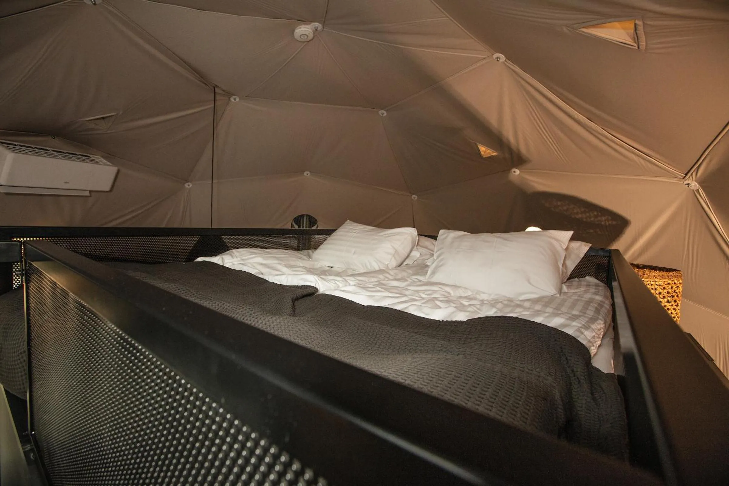 Bedroom, Bed in Reykjavik Domes