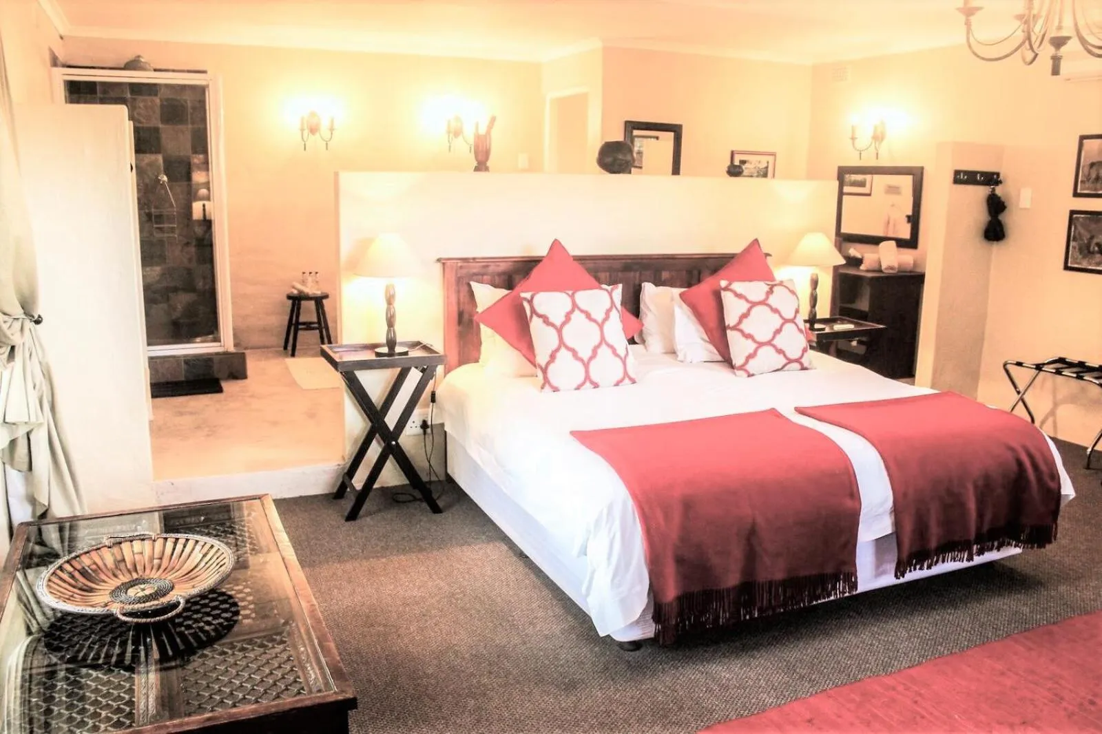 Photo of the whole room, Bed in Gerald's Gift Guest House