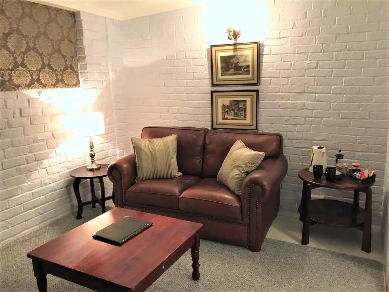 Living room in Gerald's Gift Guest House