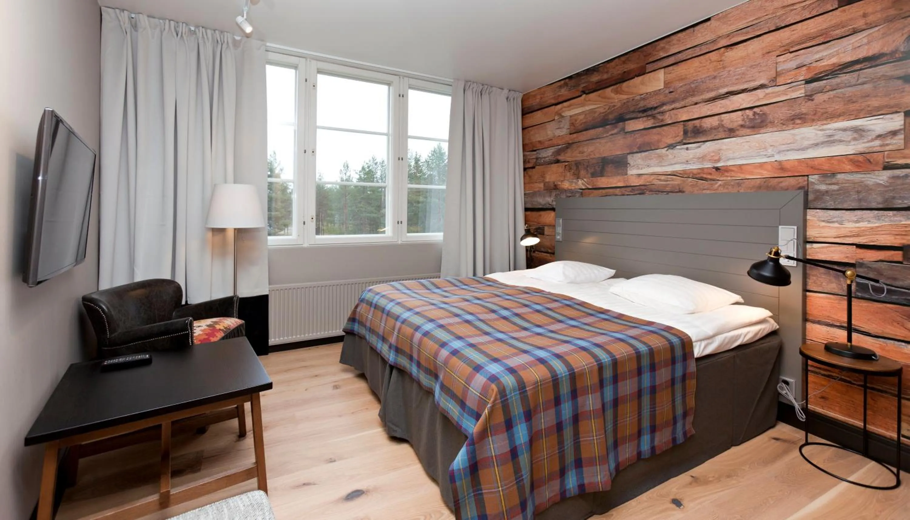 Bedroom, Bed in Holiday Club Kuusamon Tropiikki