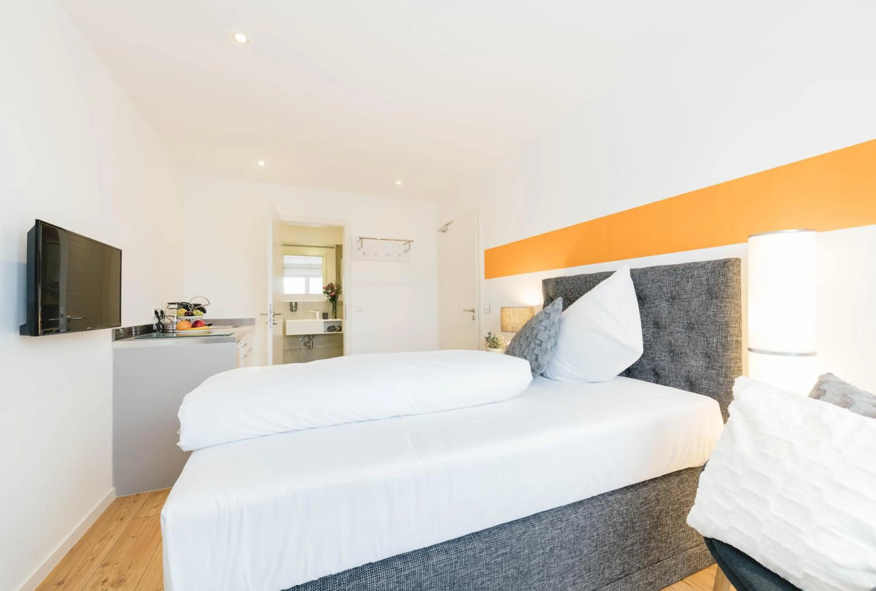 Bedroom, Bed in Unique Inn