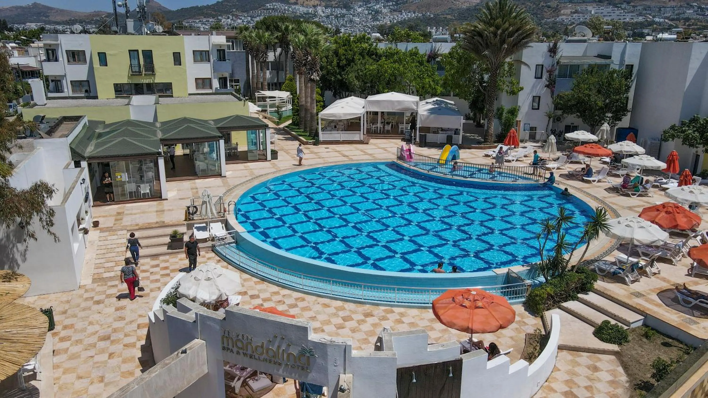 Bird's eye view in SOLANA By YELKEN