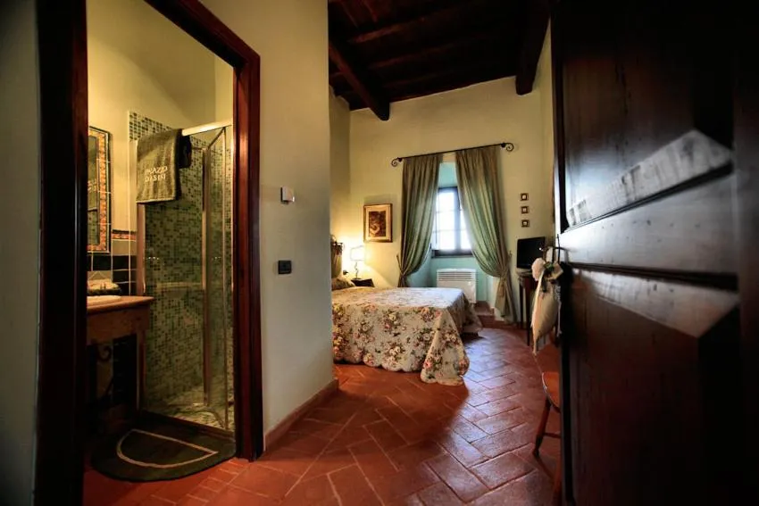 Bed in Palazzo Orsini