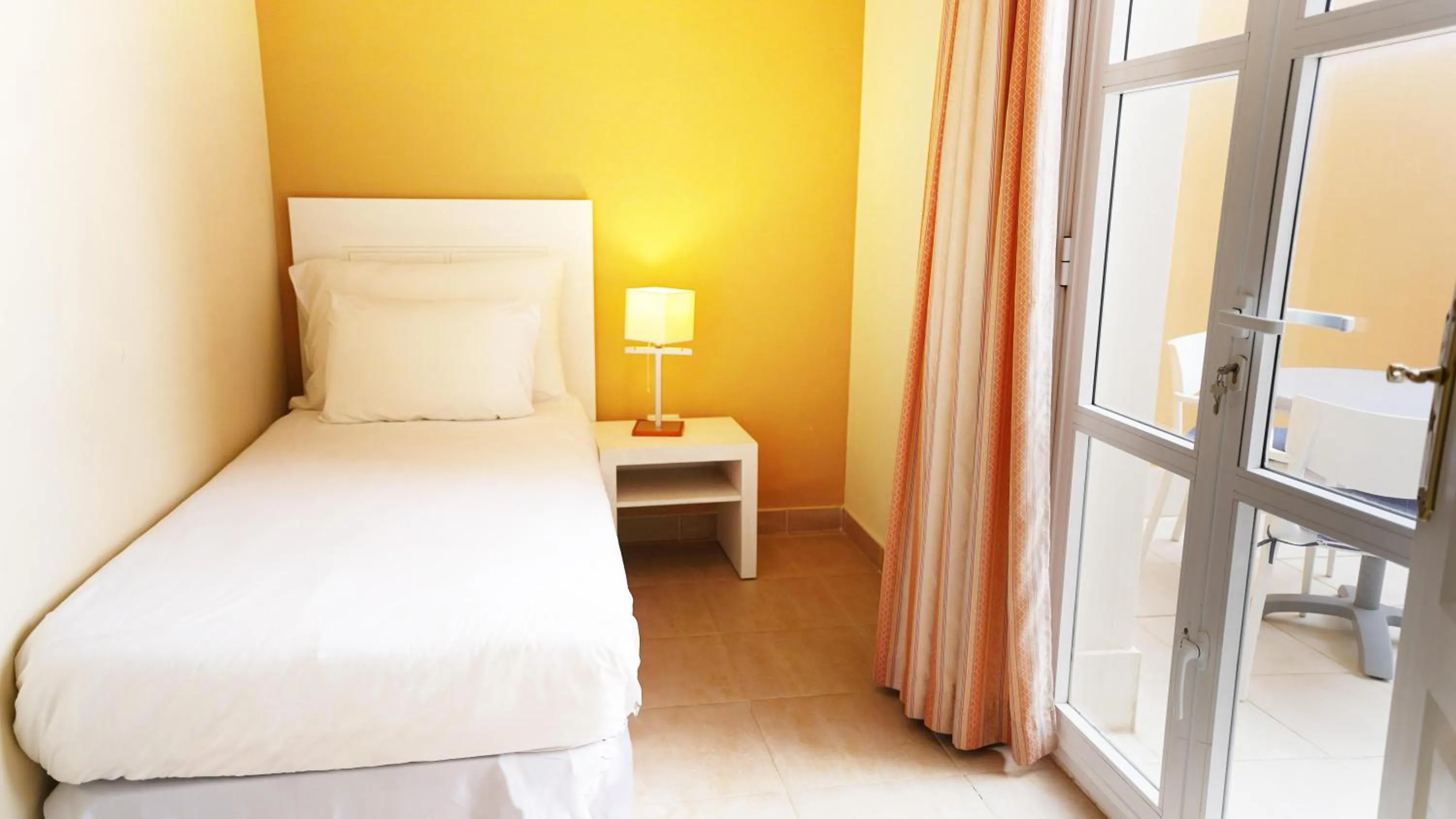 Photo of the whole room, Bed in Coral Los Silos - Your Natural Accommodation Choice