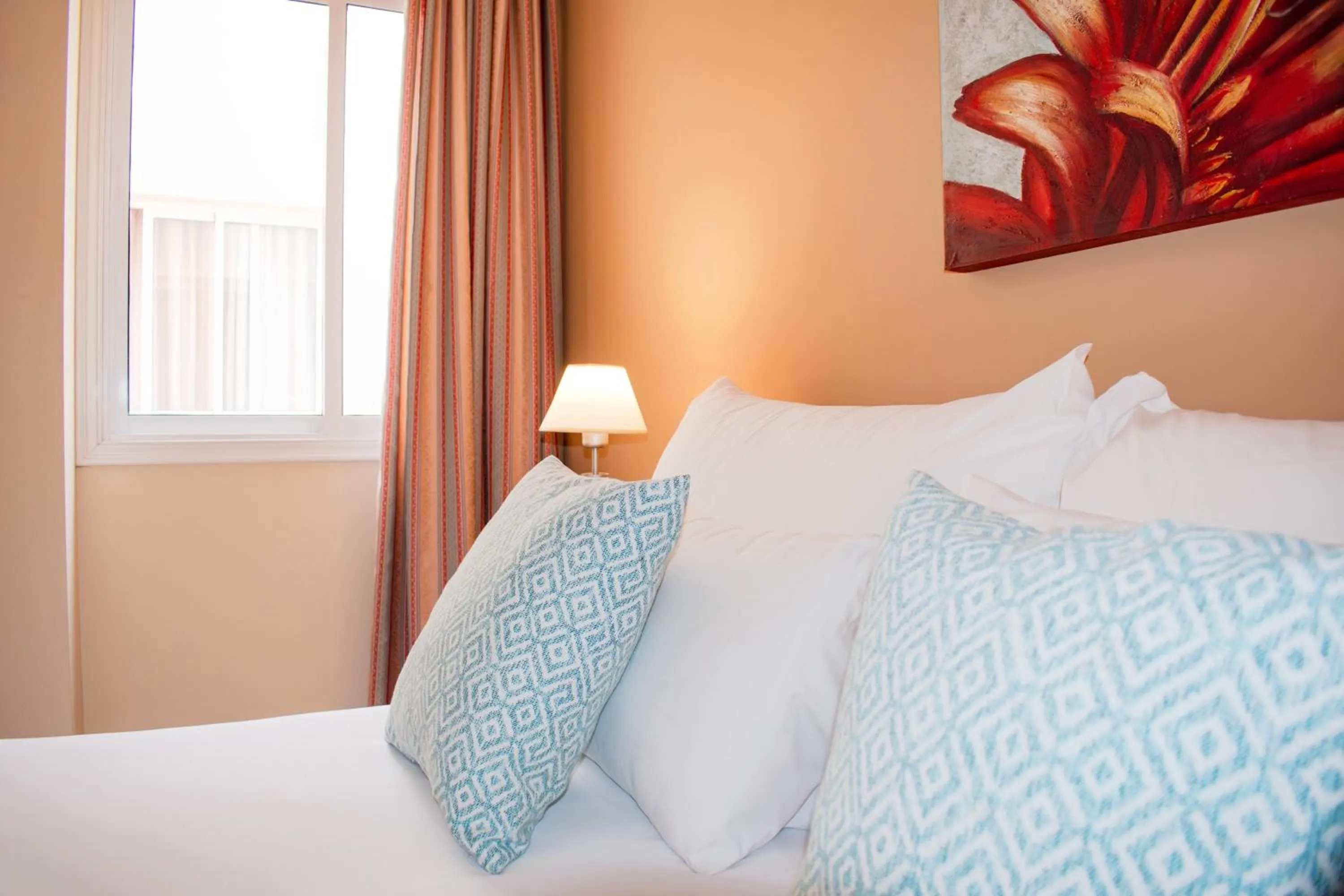 Photo of the whole room, Bed in Coral Los Silos - Your Natural Accommodation Choice