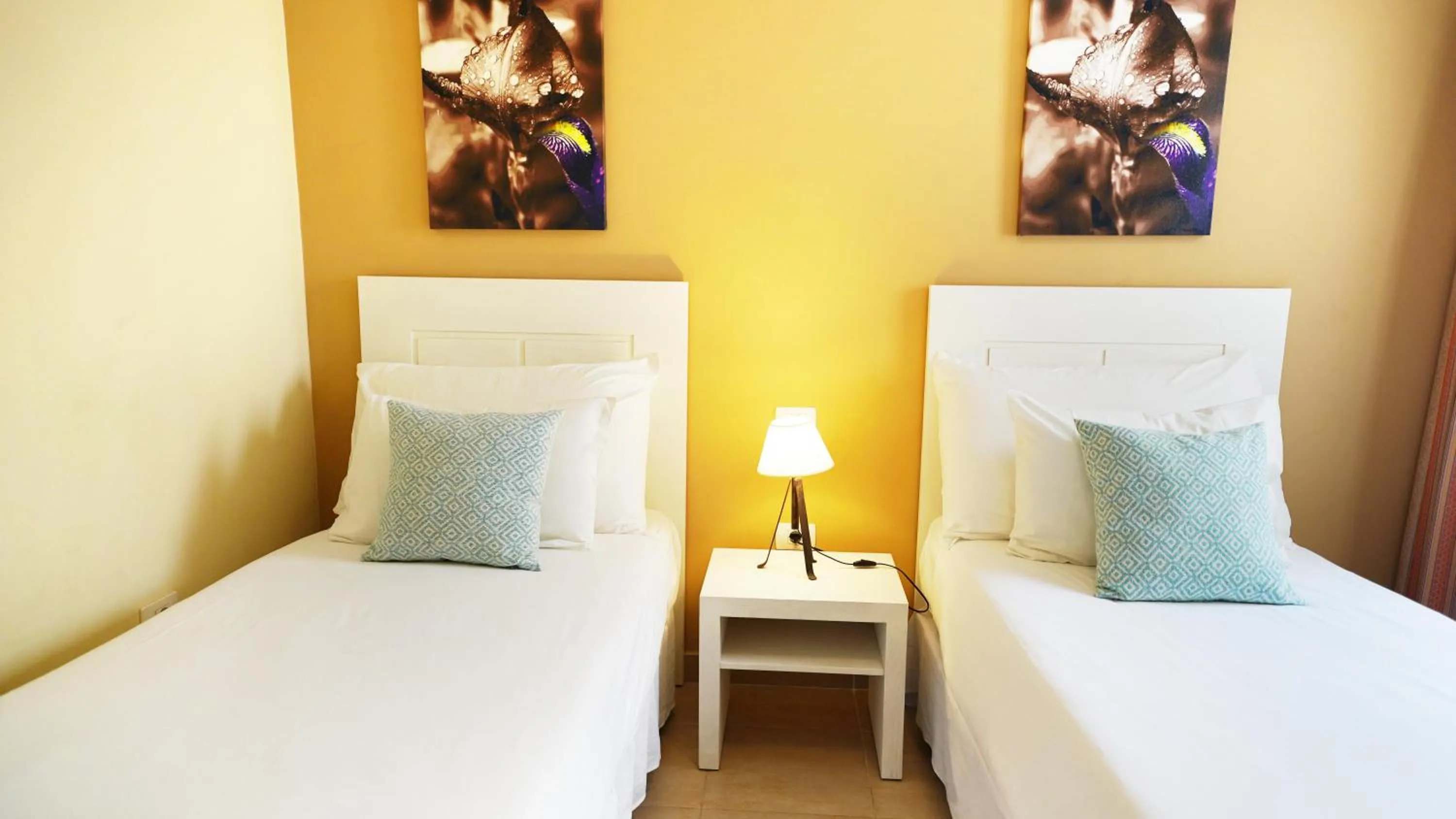 Photo of the whole room, Bed in Coral Los Silos - Your Natural Accommodation Choice