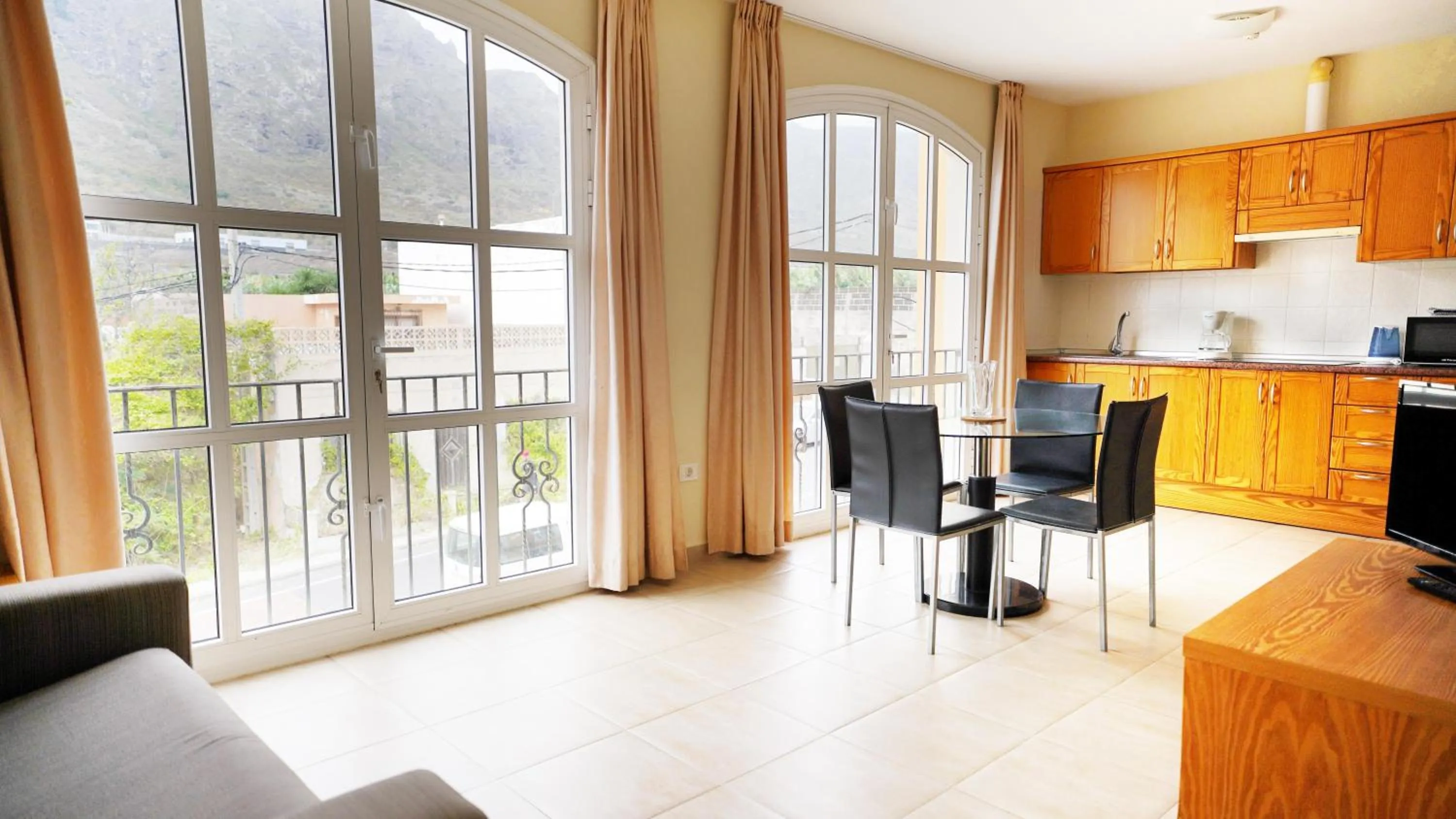 Photo of the whole room in Coral Los Silos - Your Natural Accommodation Choice