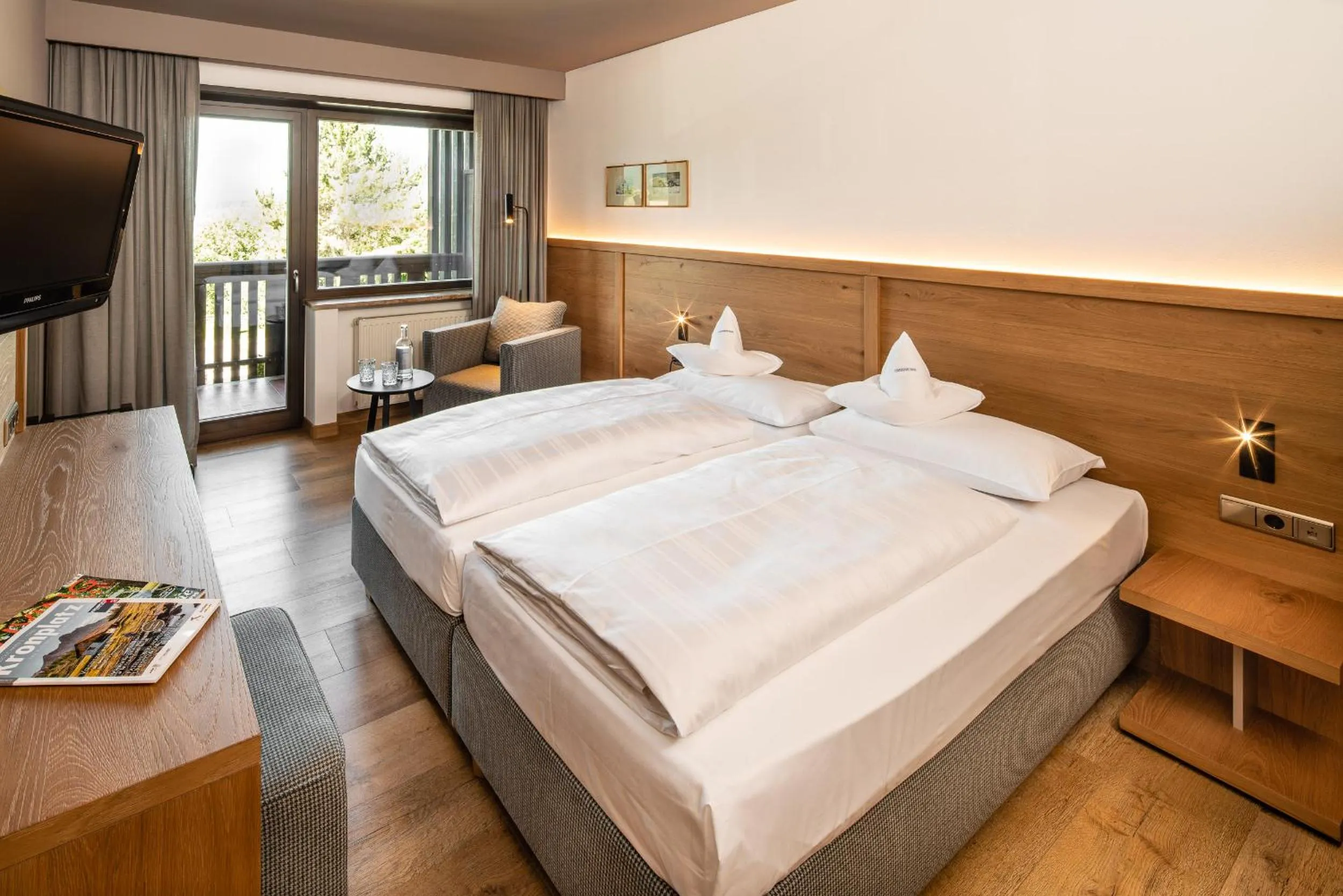 Photo of the whole room, Bed in Royal Hotel Hinterhuber