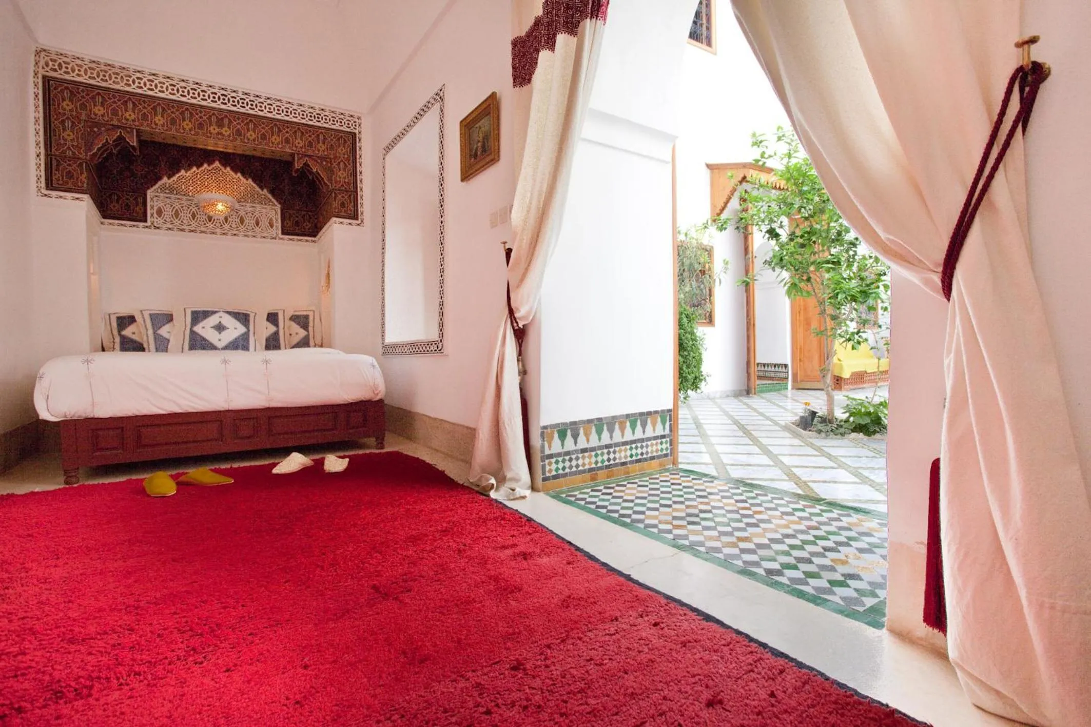 Day, Bed in Riad Zineb