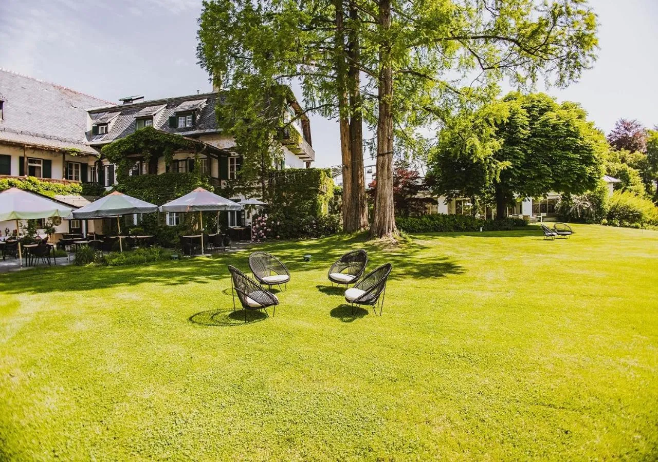 Garden in Villa Bulfon