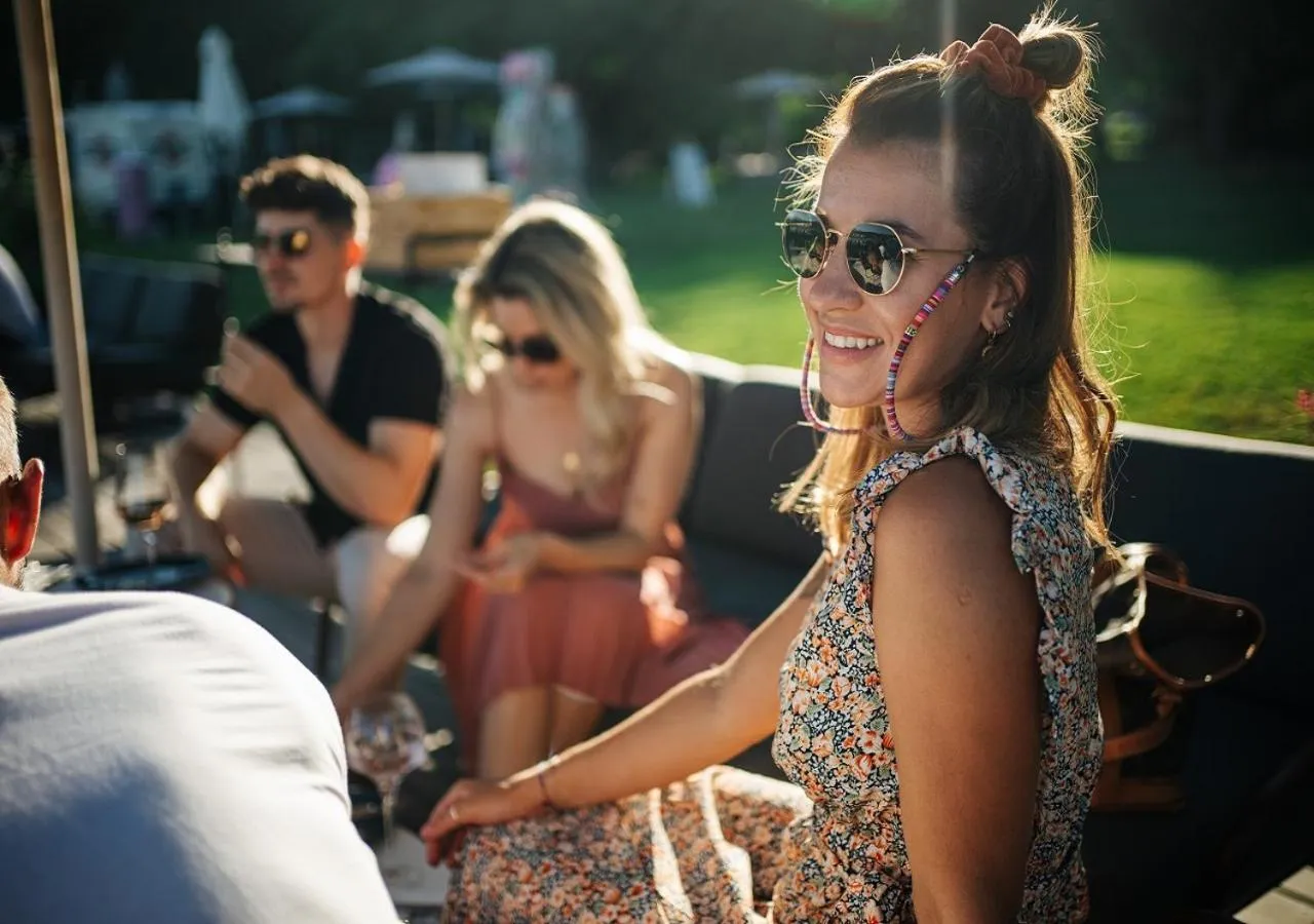 Restaurant/places to eat in Villa Bulfon