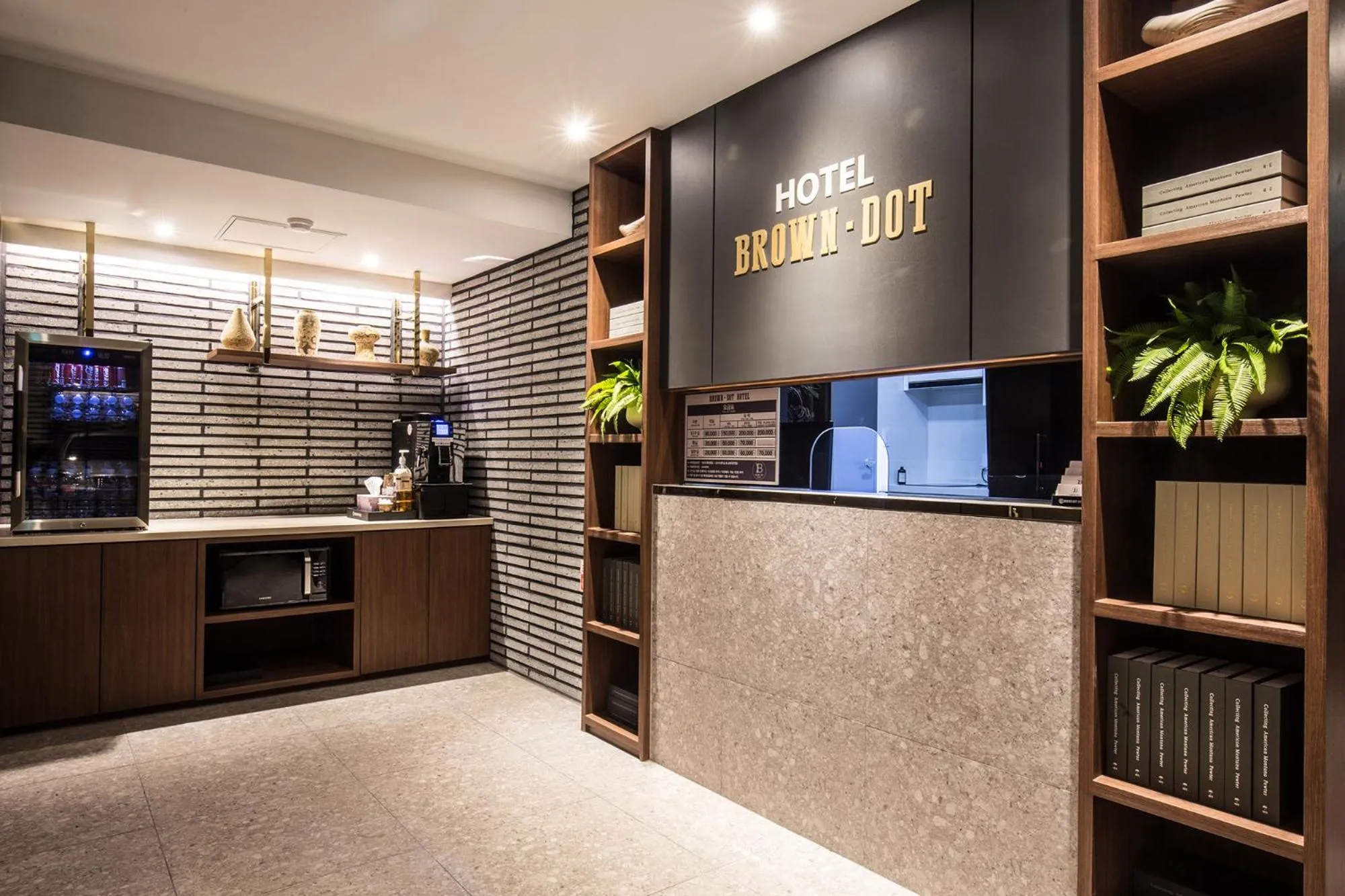 Lobby or reception in Brown-Dot Hotel Choeup