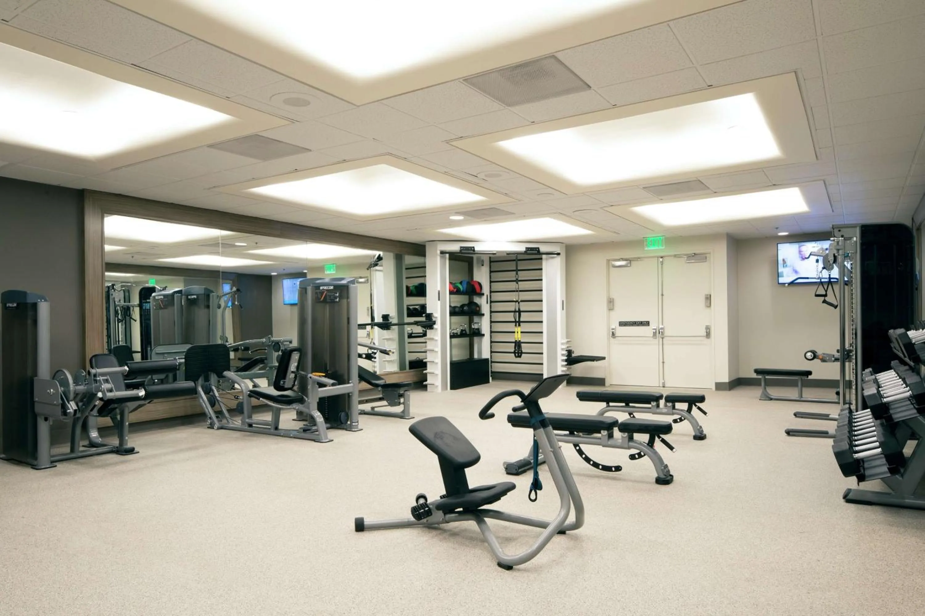 Fitness centre/facilities in Hilton Los Angeles Airport
